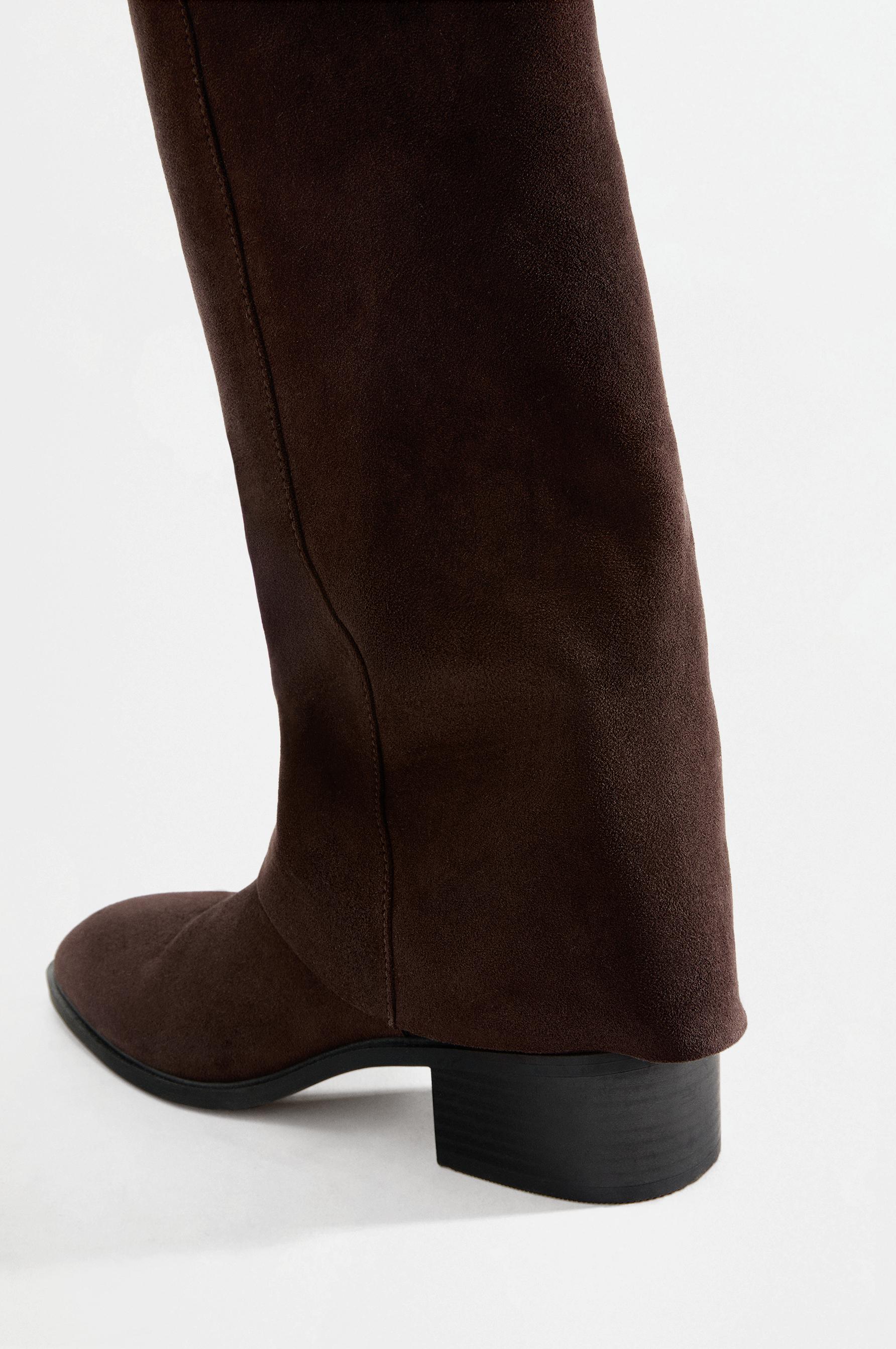 Footed boots — BROWN