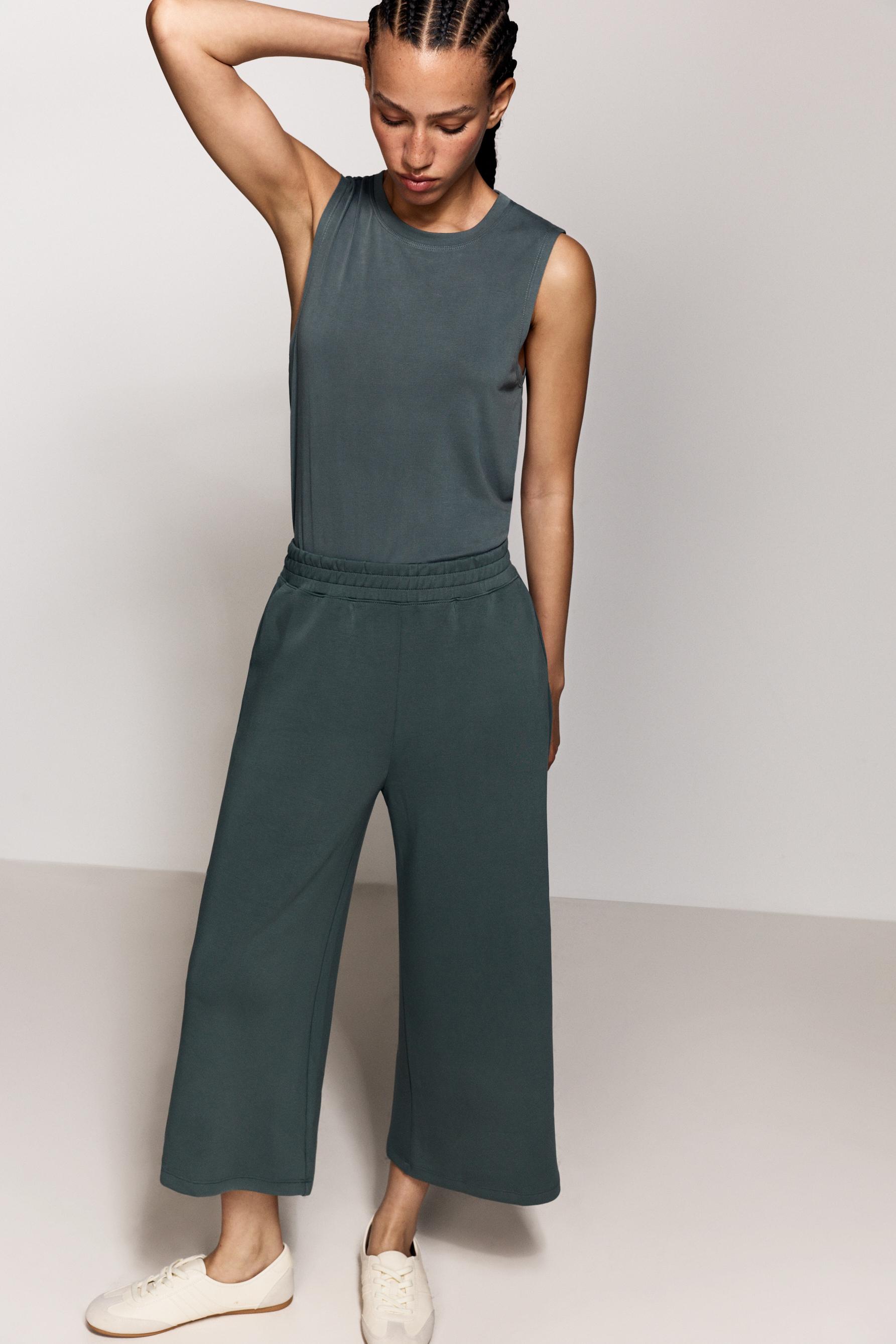 Modal-effect sports culottes — EMERALD GREEN