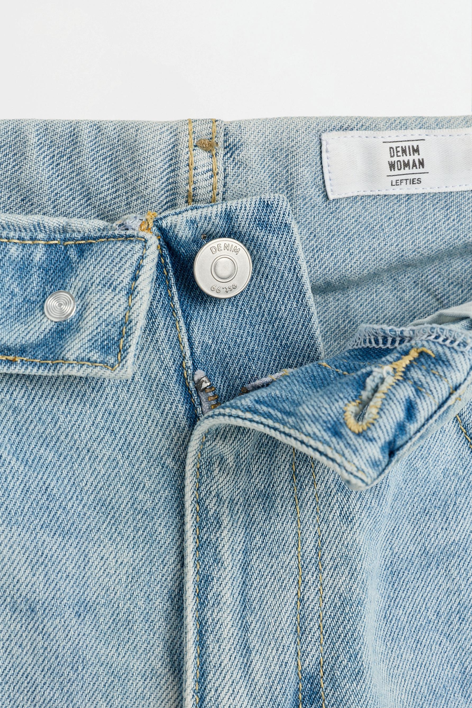 Distressed denim shorts — PASTEL BLUE