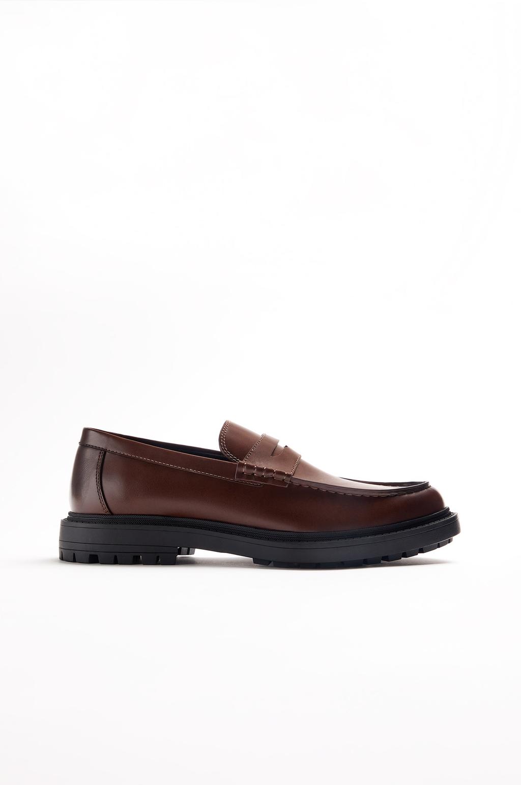 Zapato mocasín track