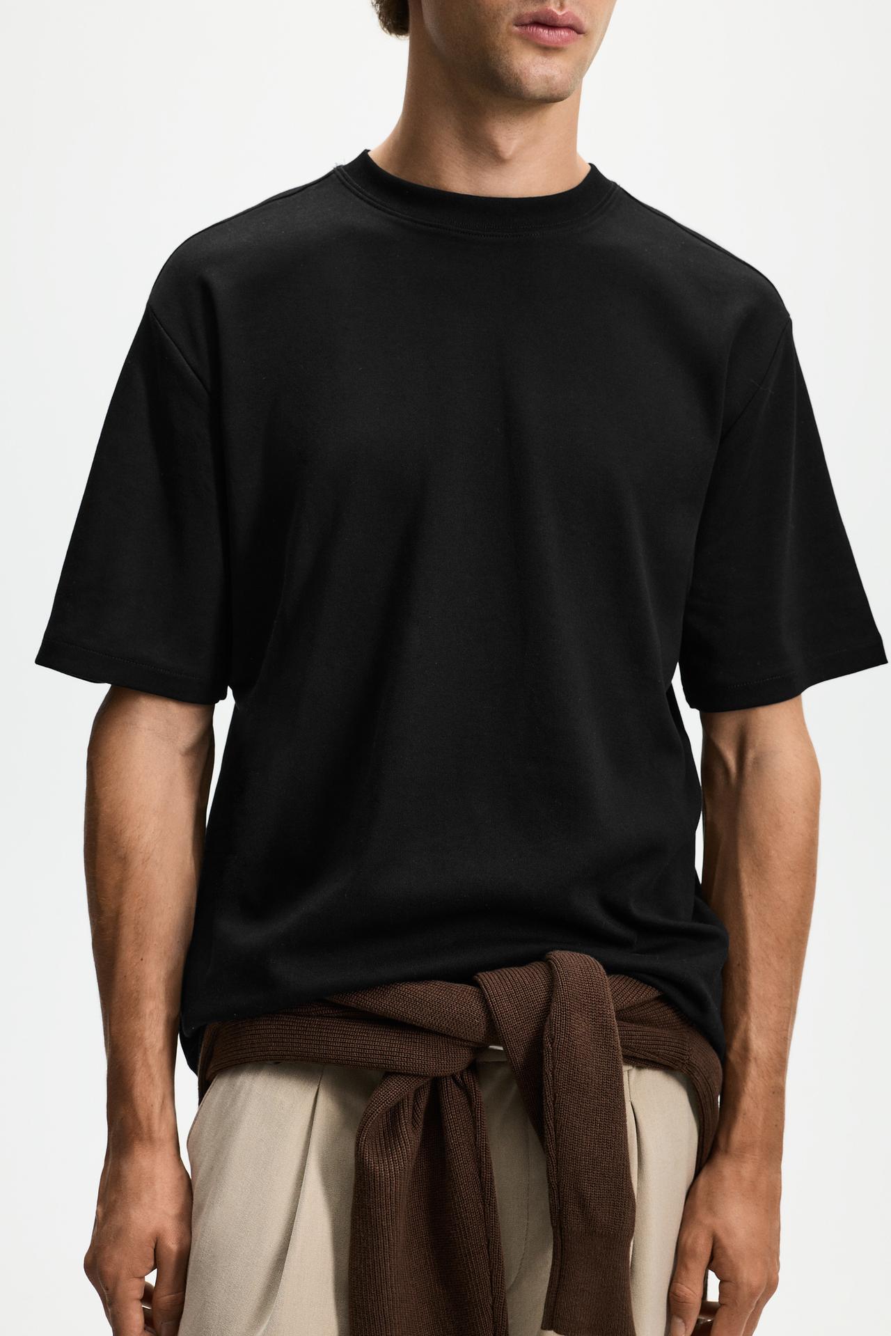 Interlock mock neck T-shirt — BLACK