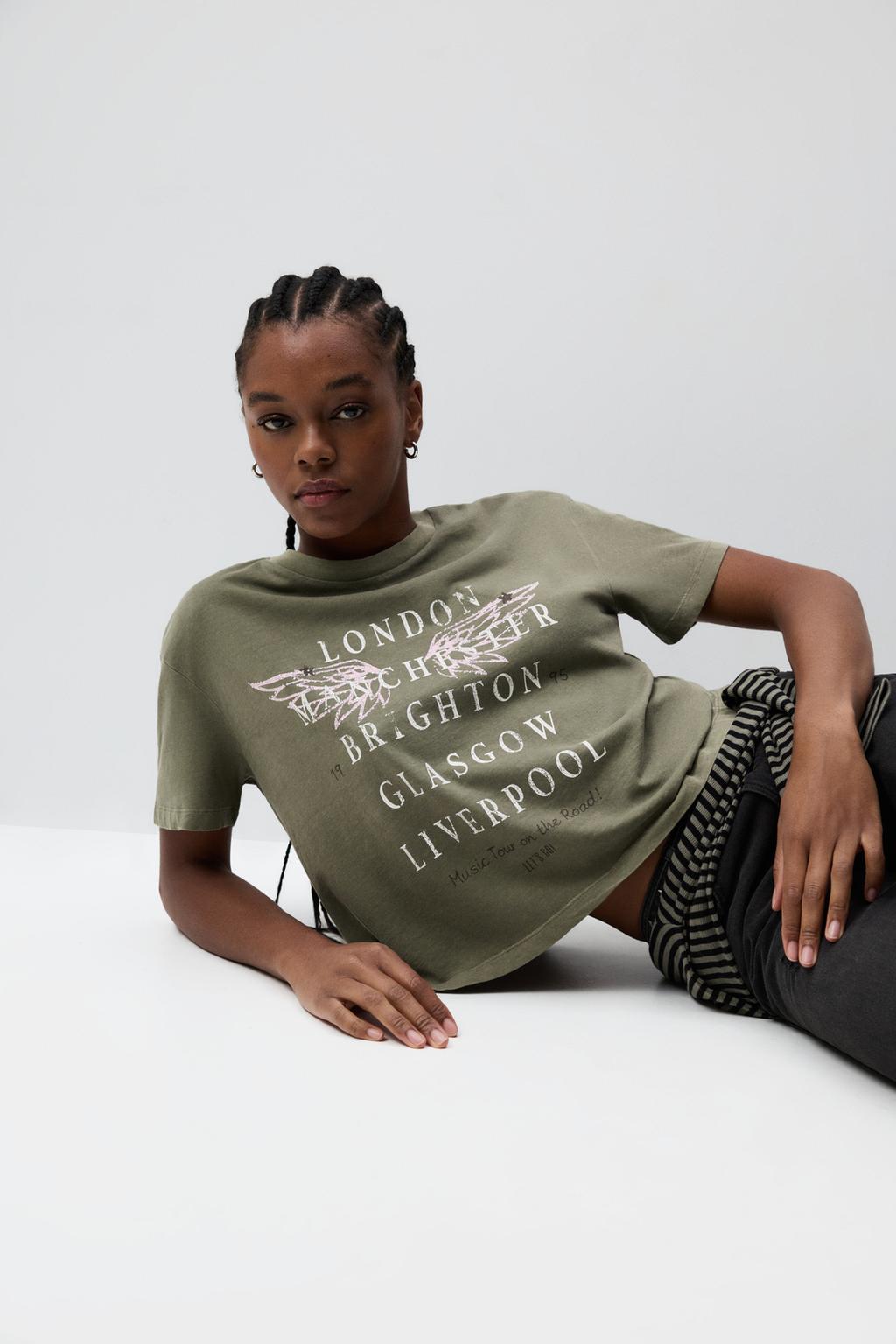 Playera estampada efecto lavado