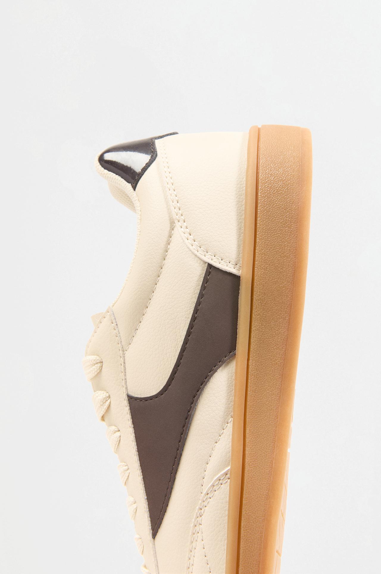 Retro sneakers — ECRU