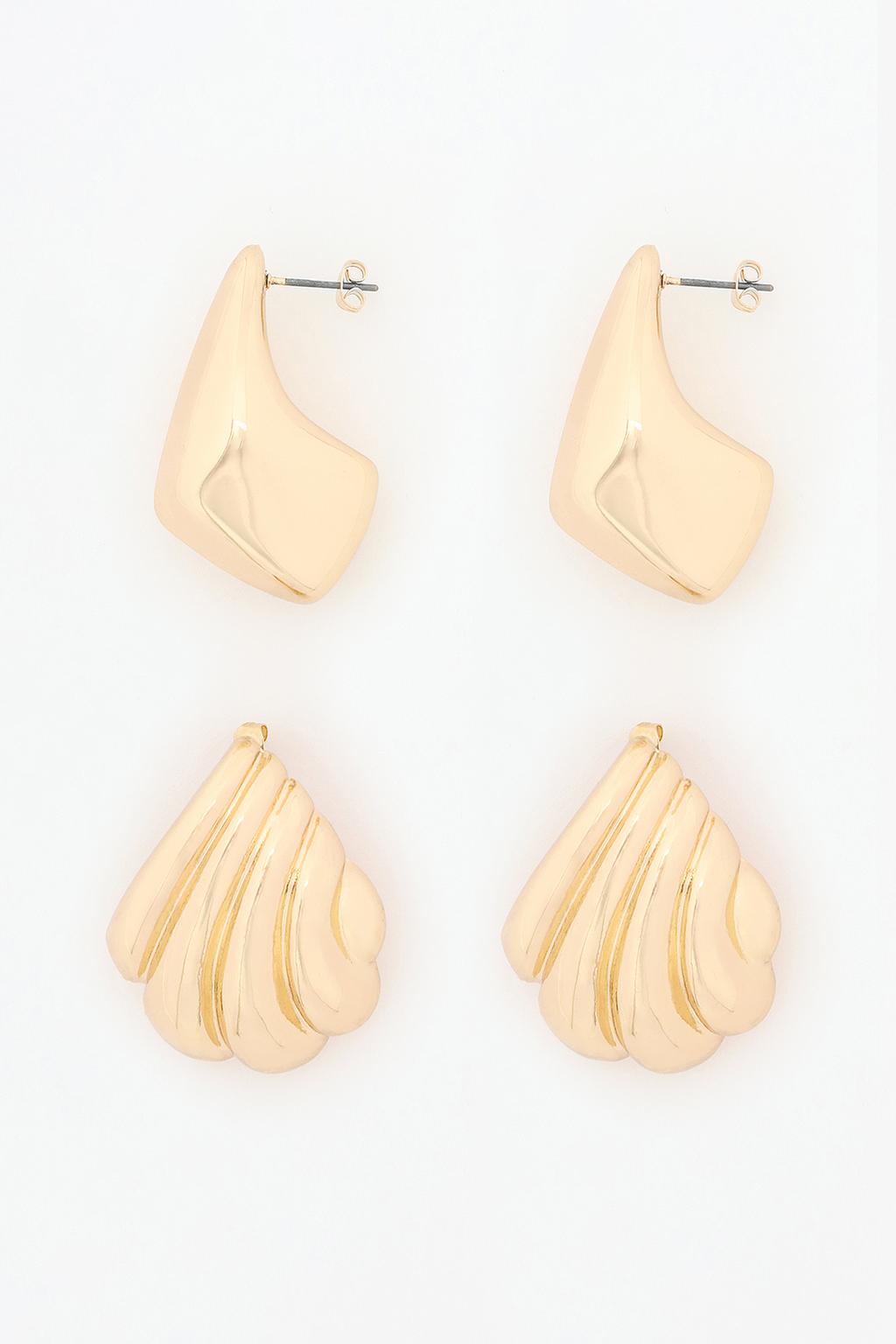 2-pack of large earrings