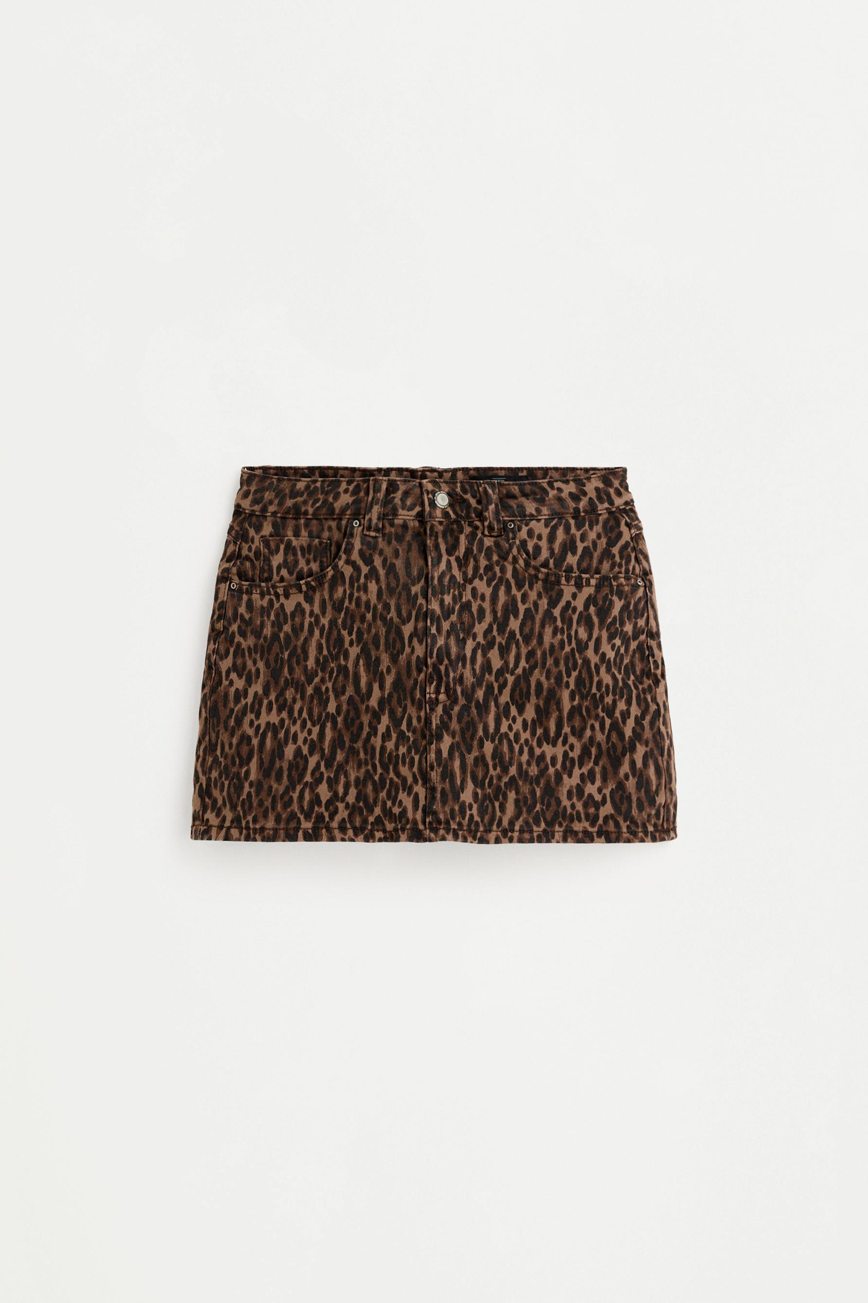 Leopard print denim skort — TAN