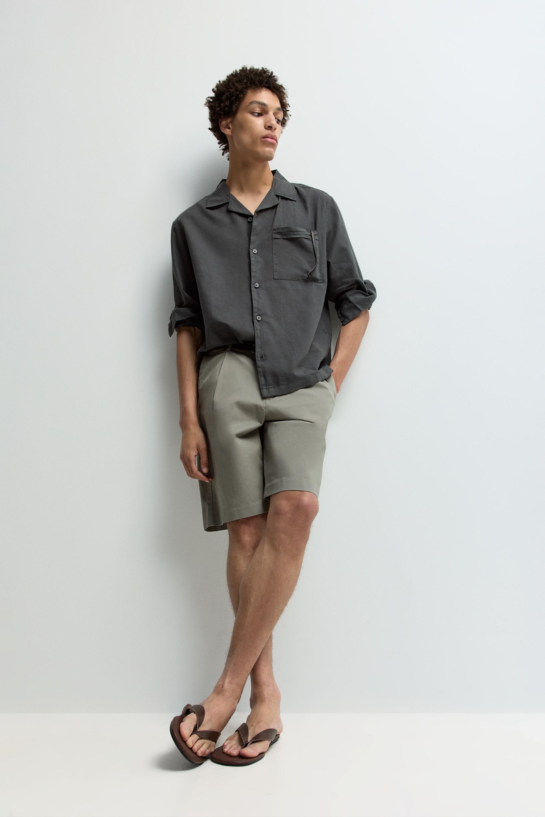 Pleated chino Bermuda shorts — GREEN