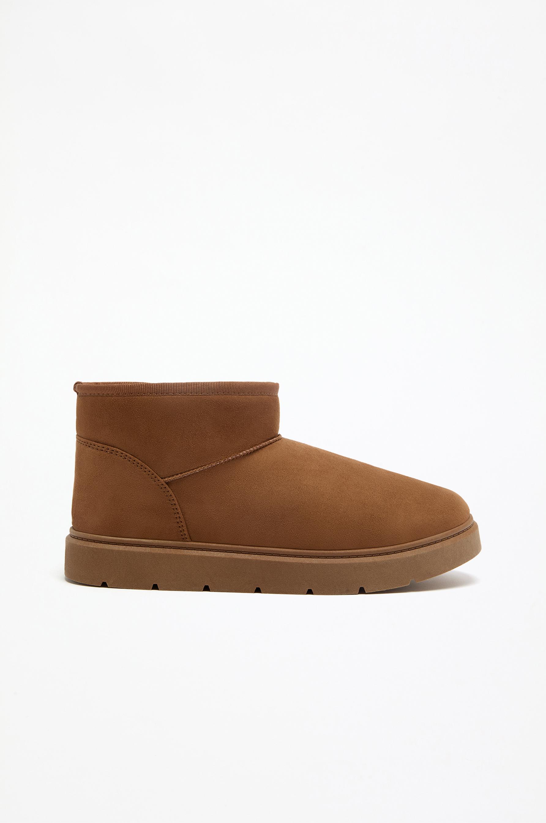 Flat mini fur ankle boots — LEATHER