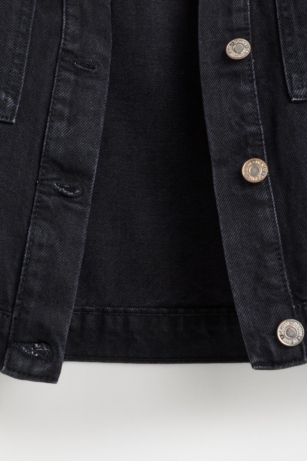 Denim jacket — BLACK