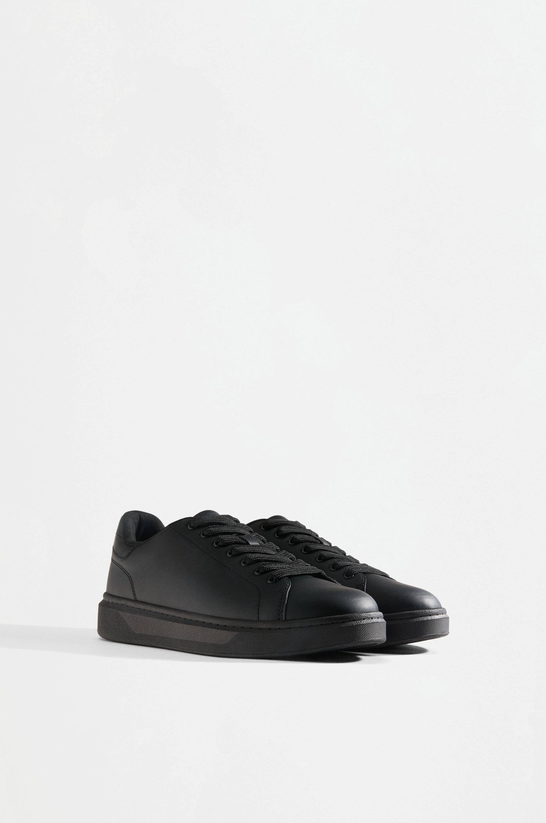 Contrast heel counter slipper — BLACK