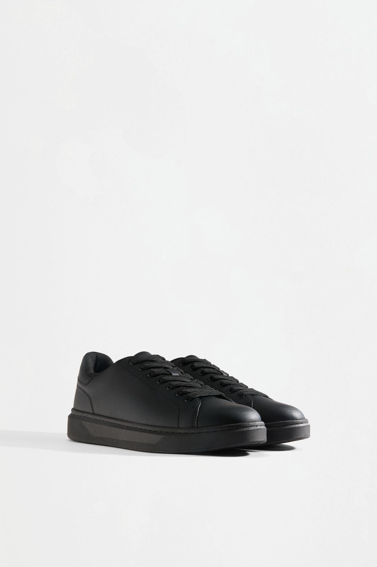 Contrast heel counter slipper — BLACK