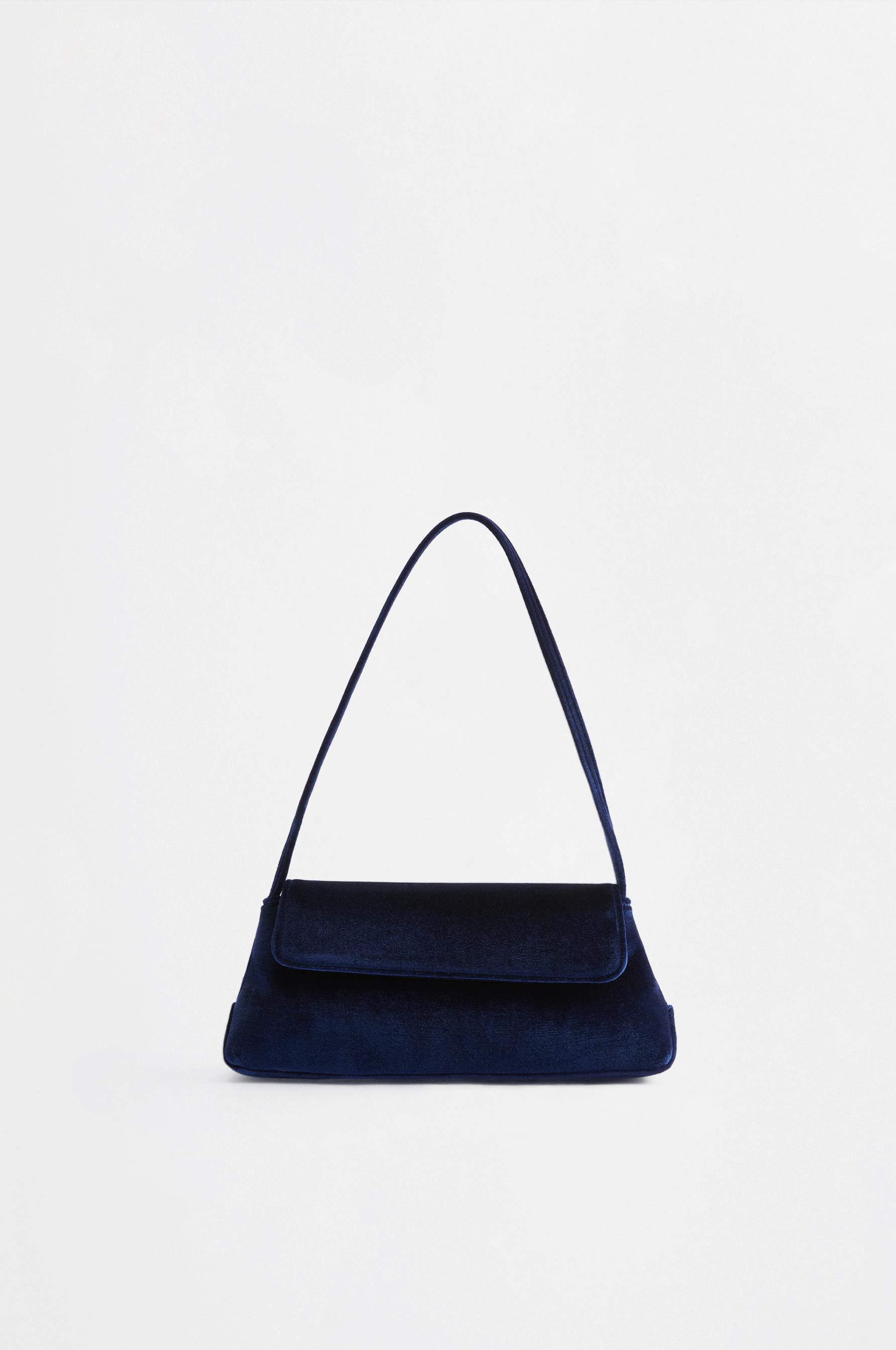 Bolso de hombro aterciopelado