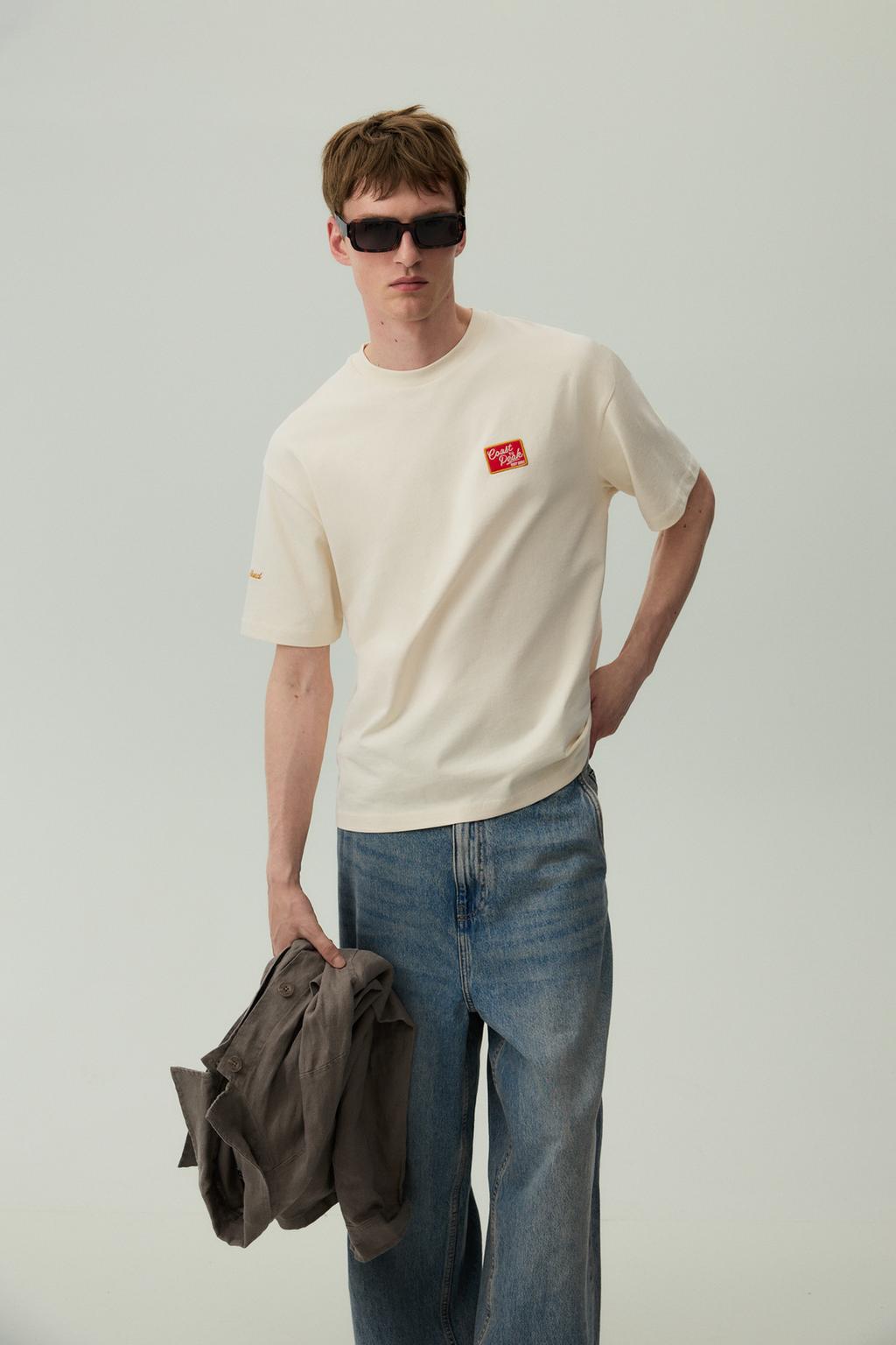 Relaxed fit T-shirt with patch