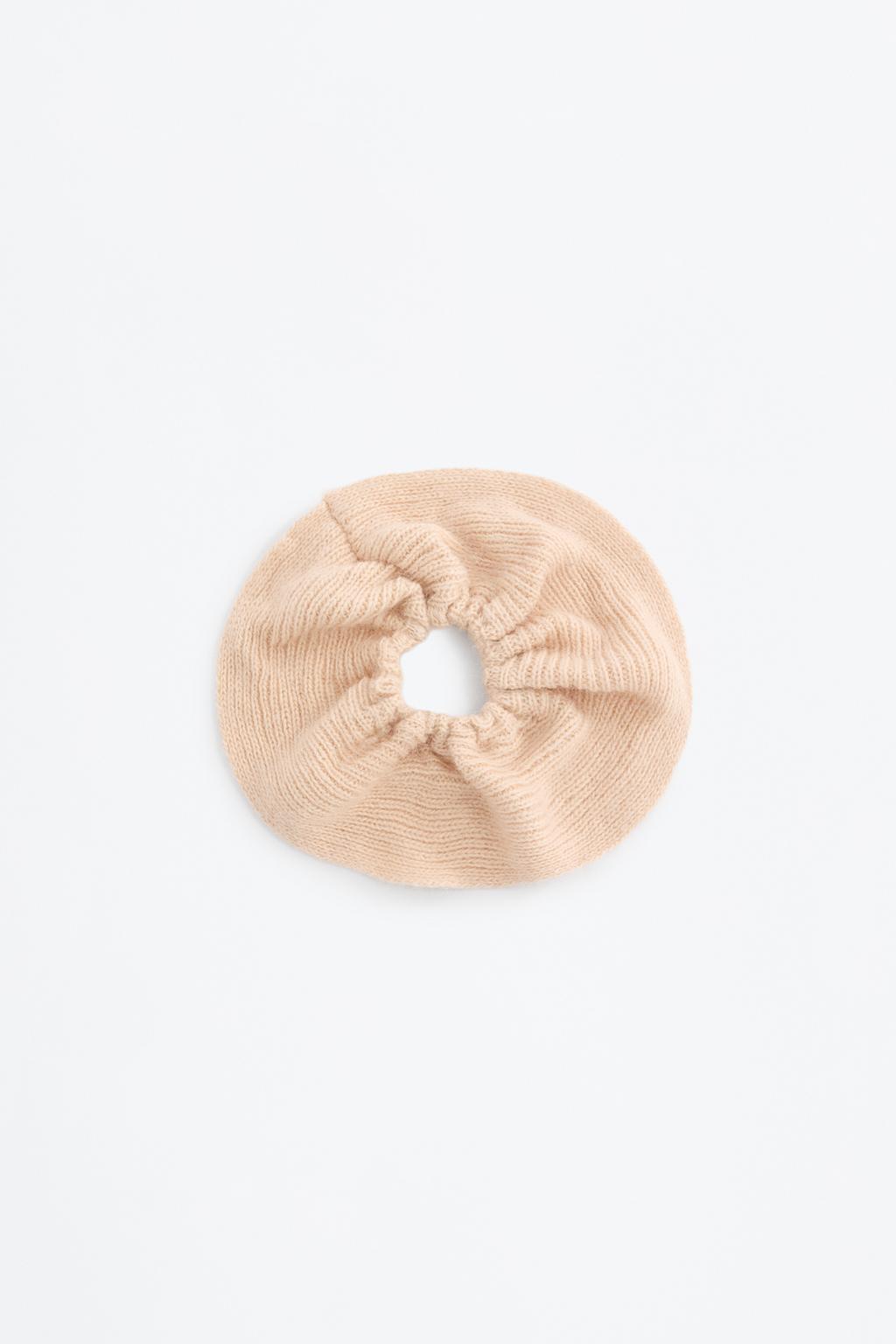 Knit scrunchie