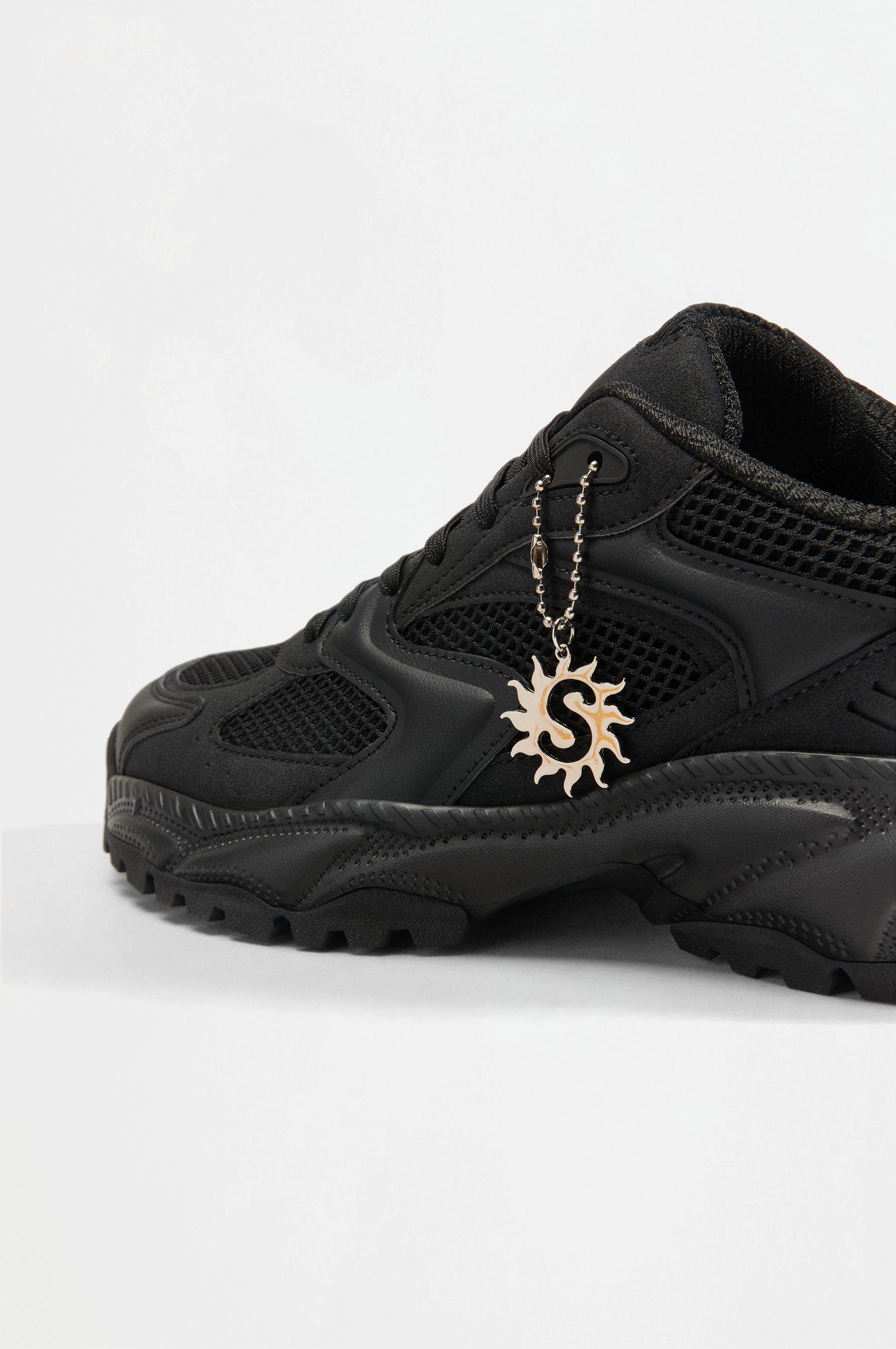 Sneaker keychain — BLACK