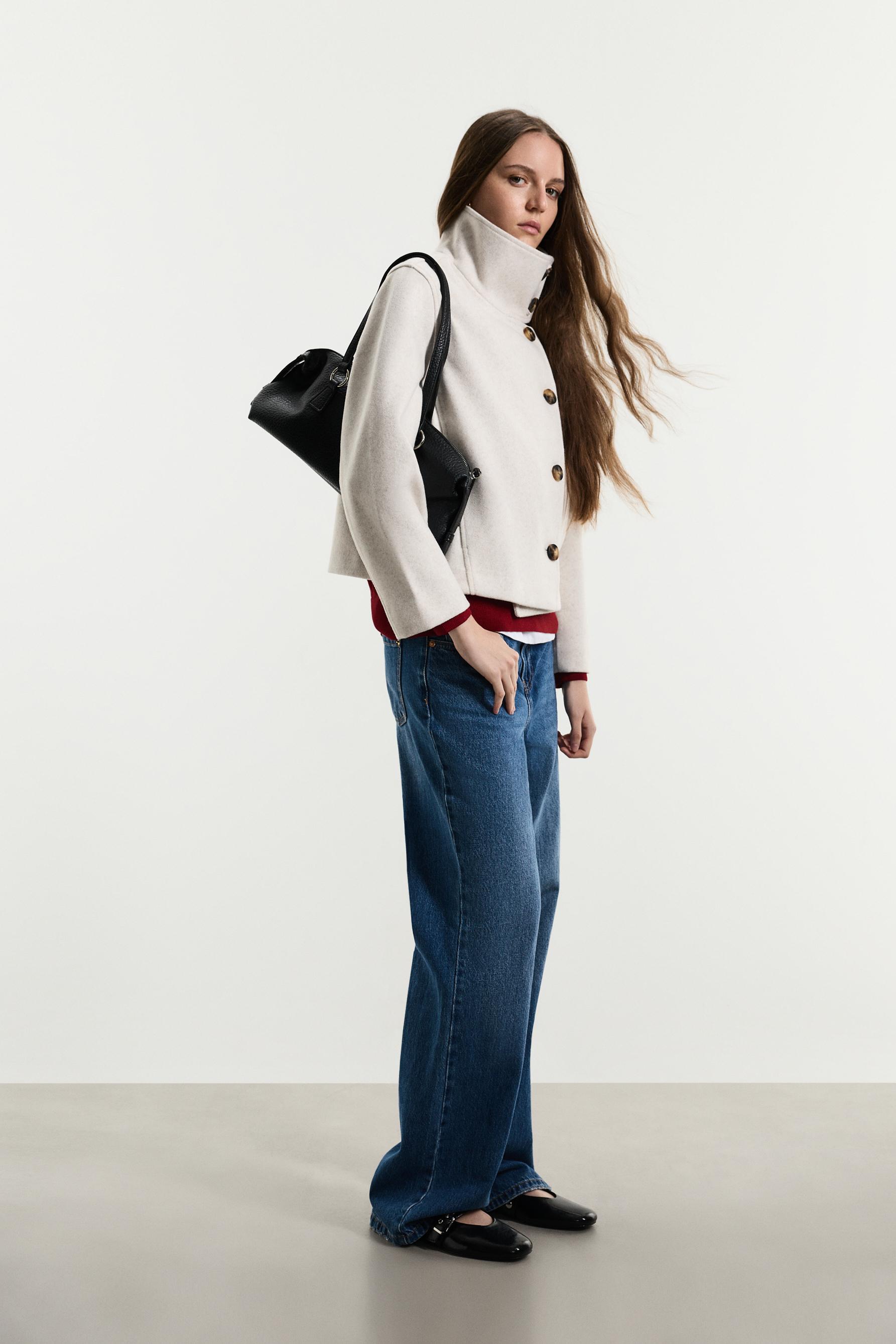 Short funnel neck jacket — SAND