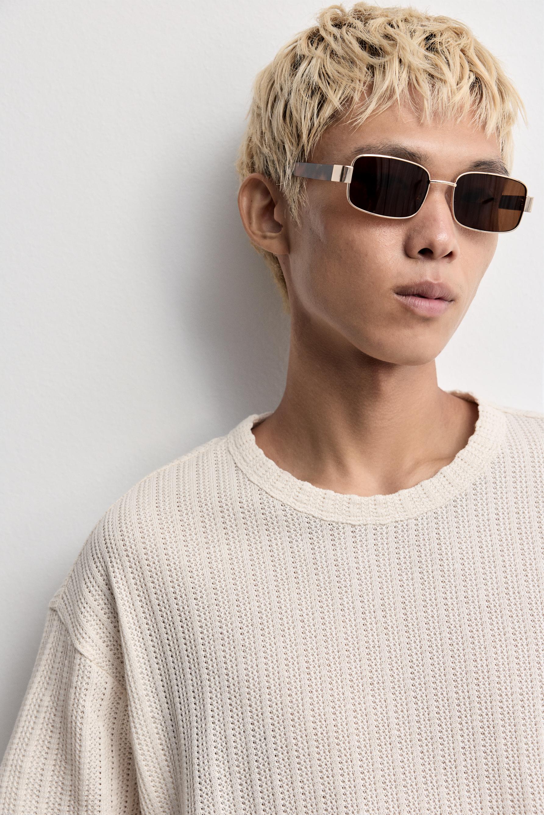 Texture T-shirt — BUTTER