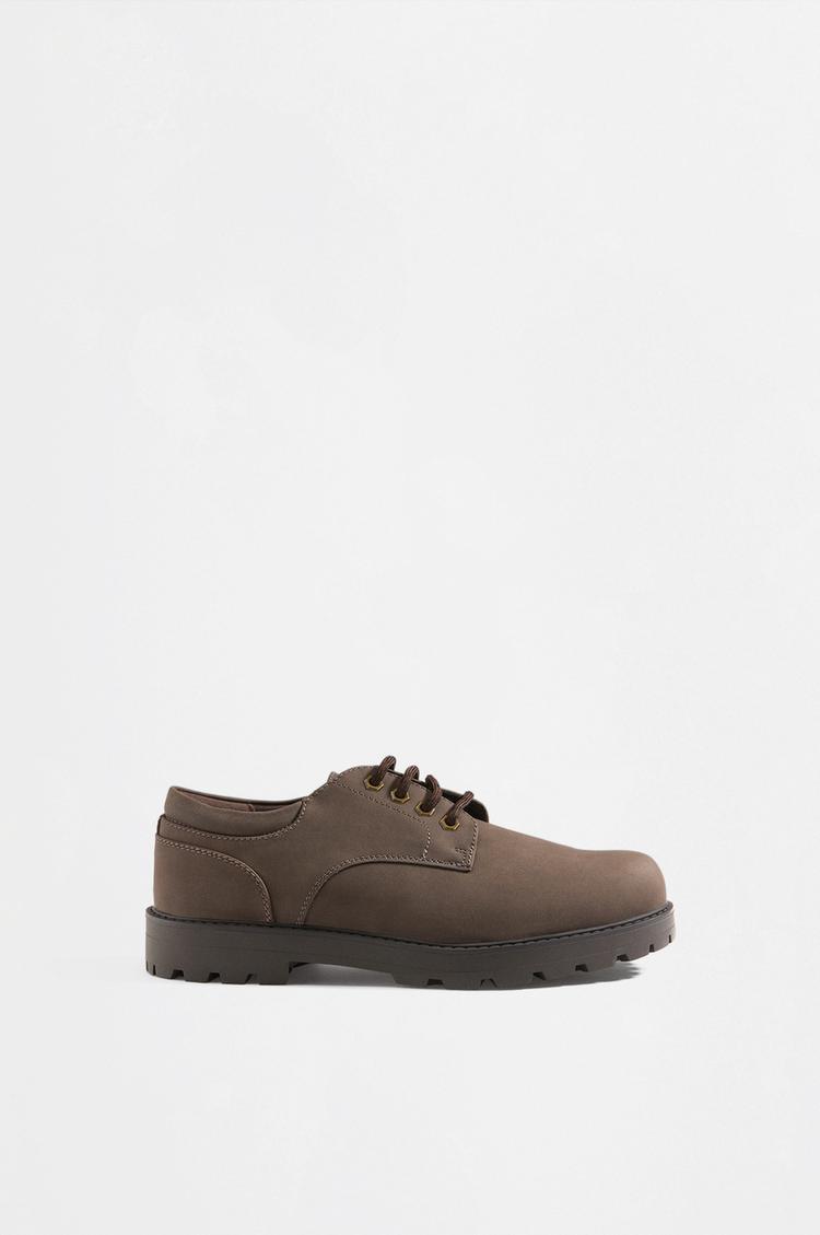 Lace-up shoe — BROWN