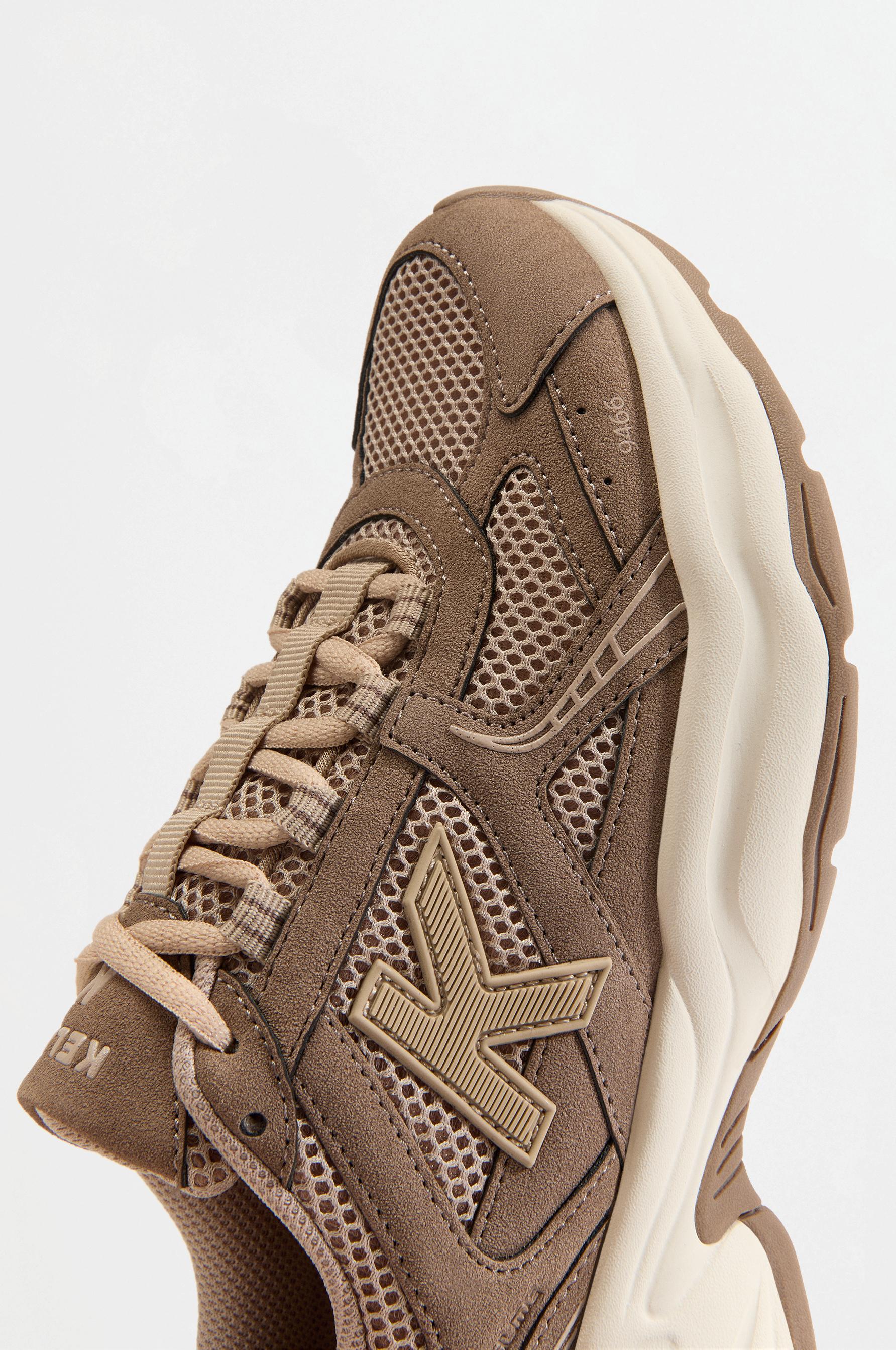Kelme Chunky Sneakers — LEATHER