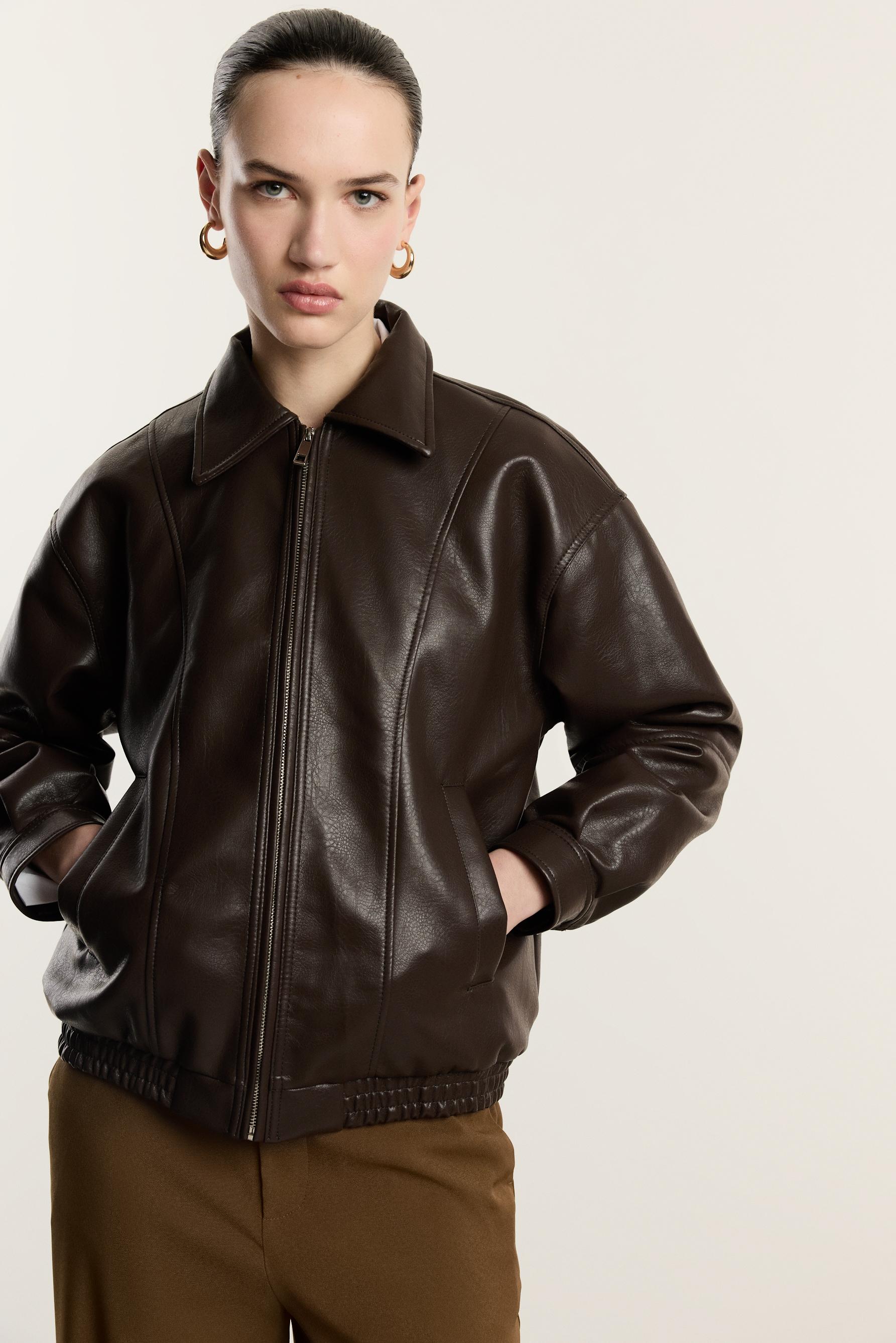 Cazadora bomber efecto piel