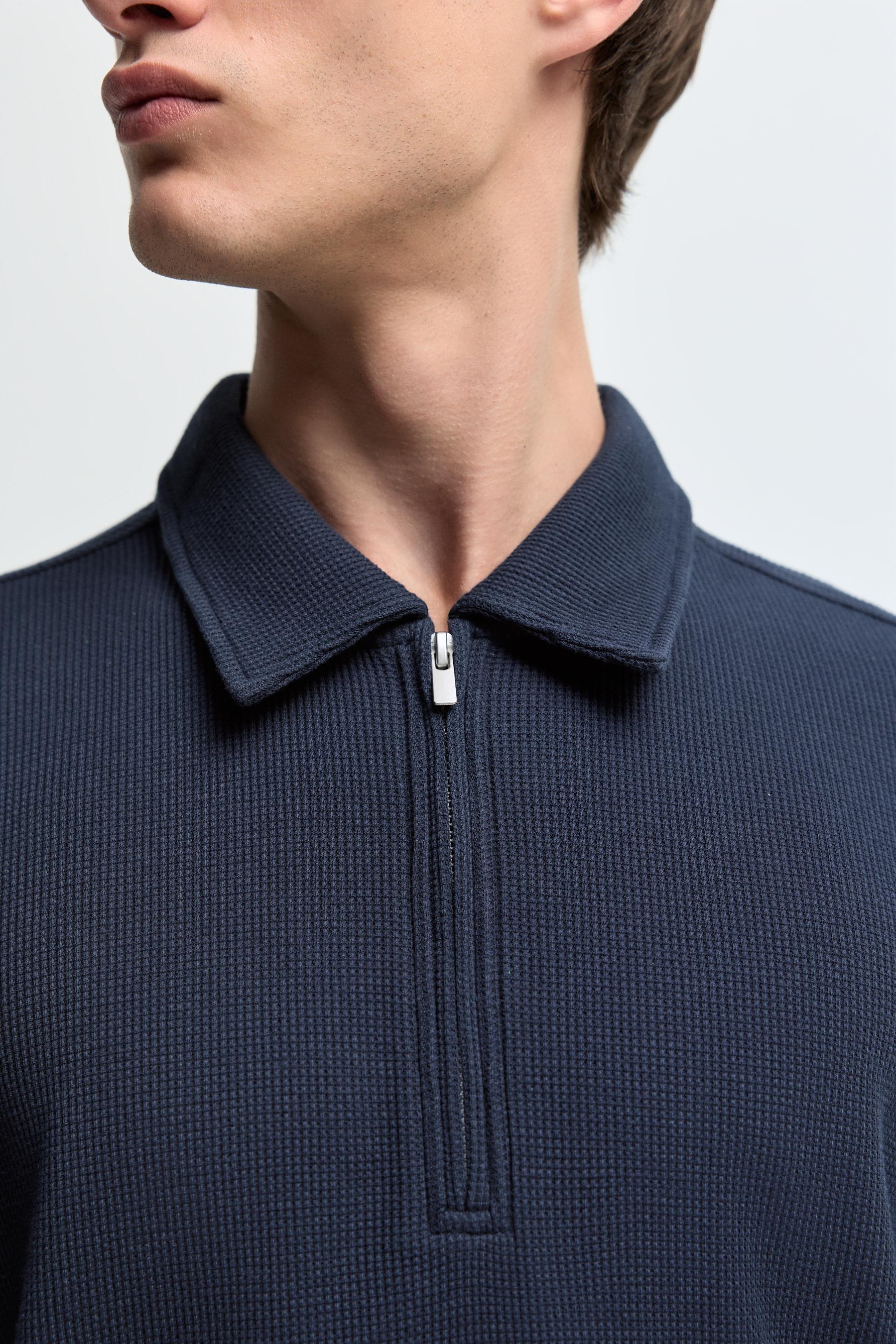 Waffle texture polo shirt — NAVY