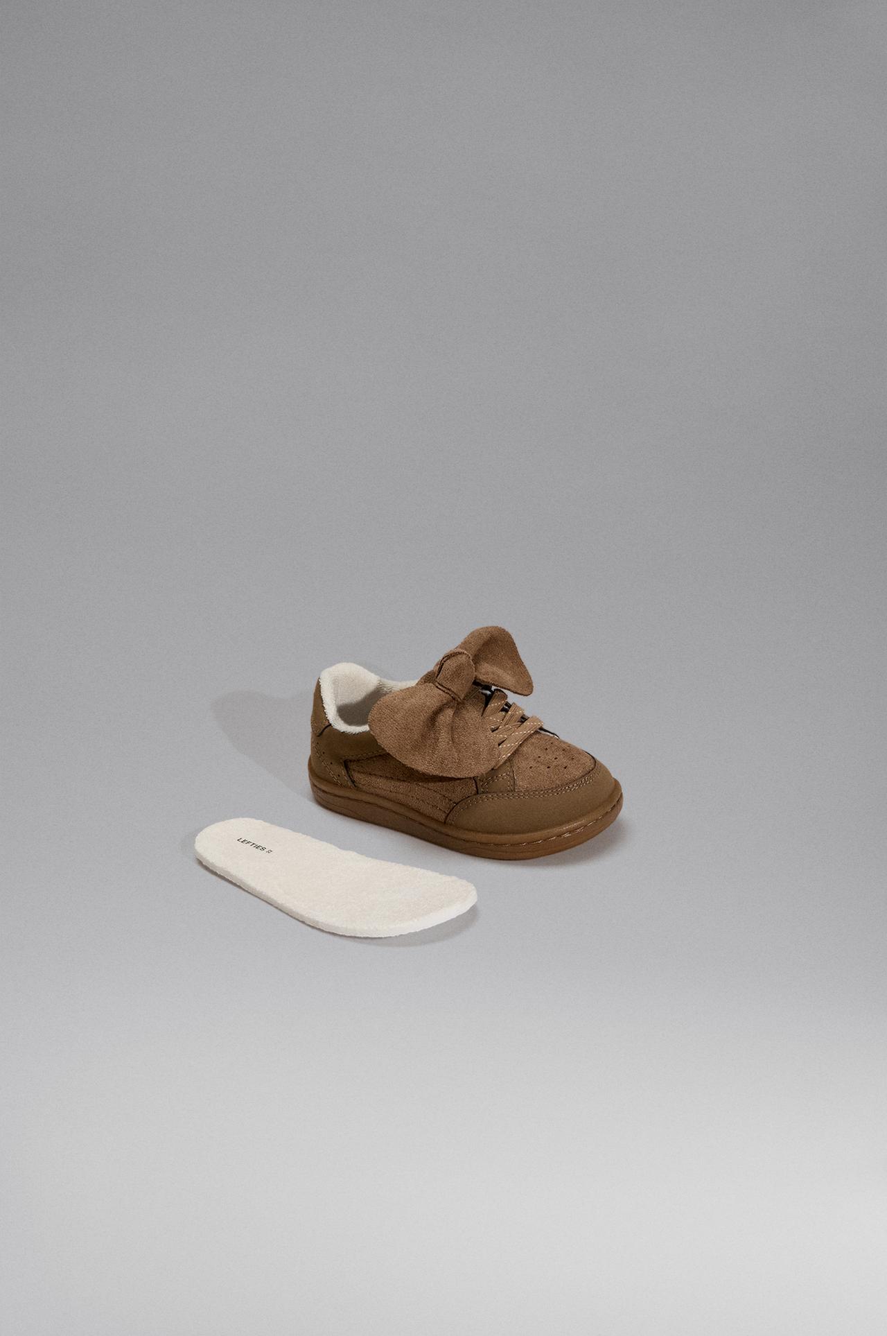 Barefoot bow slippers — BROWN