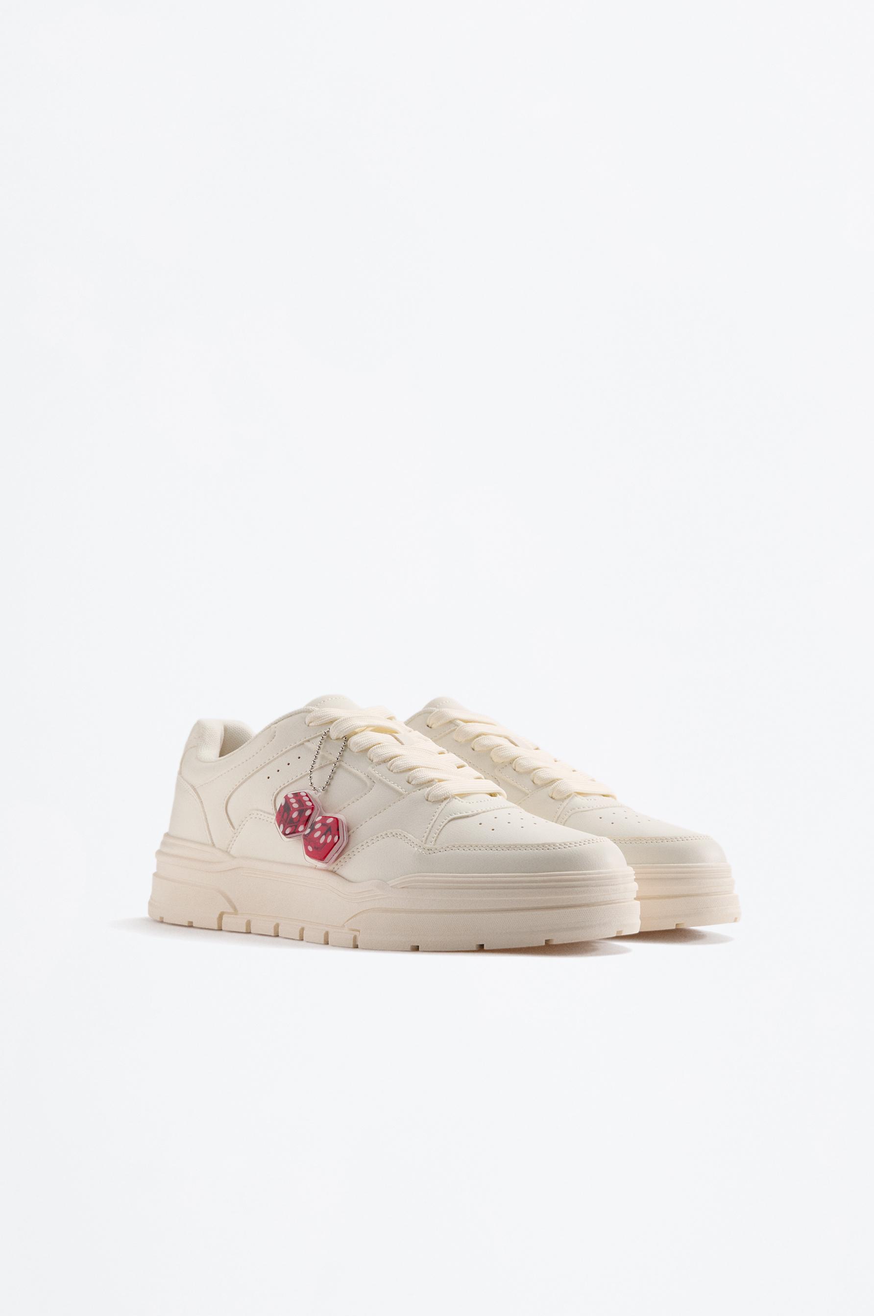 Retro sneaker with dice detail — WHITE