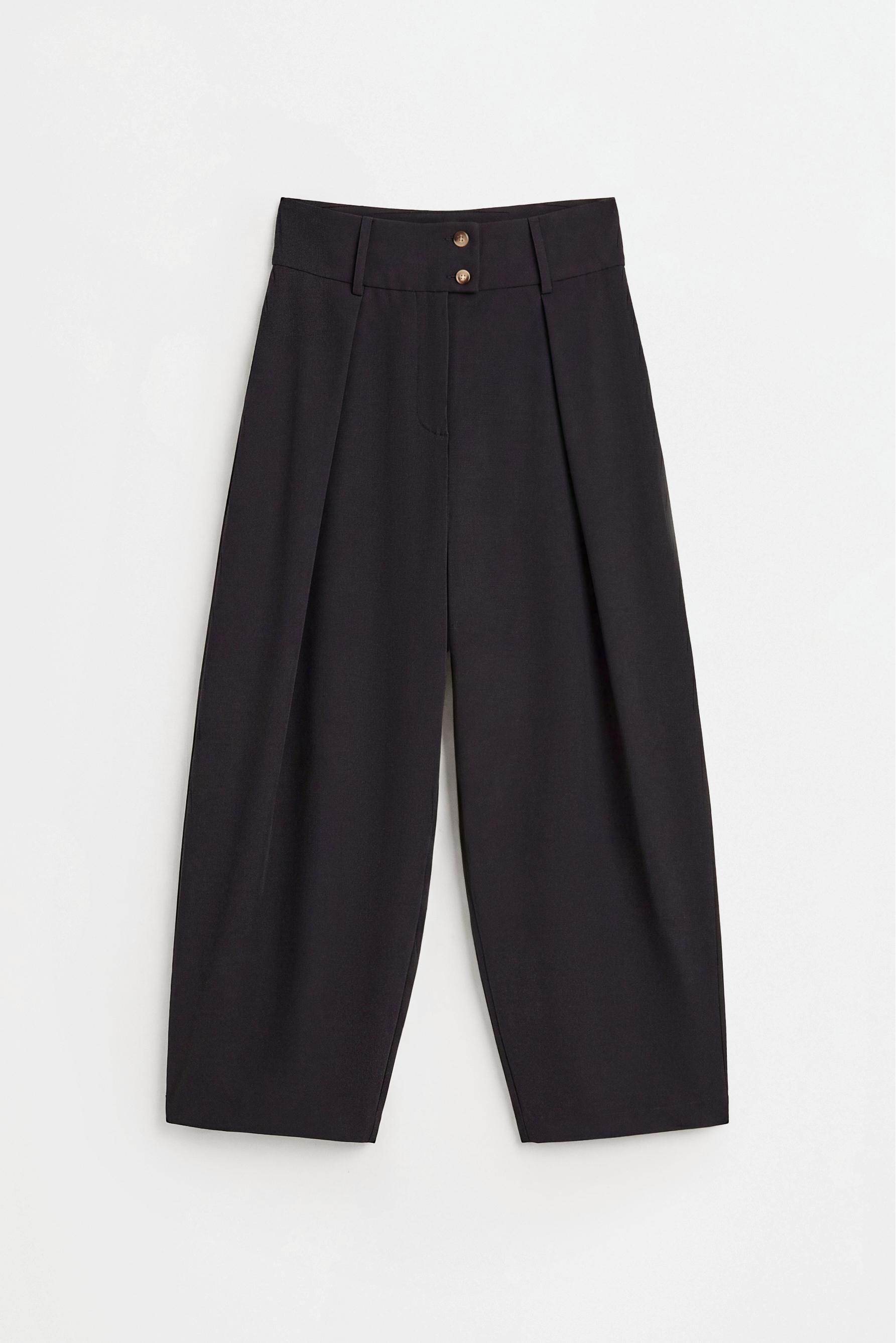 Pleated barrel trousers — BLACK