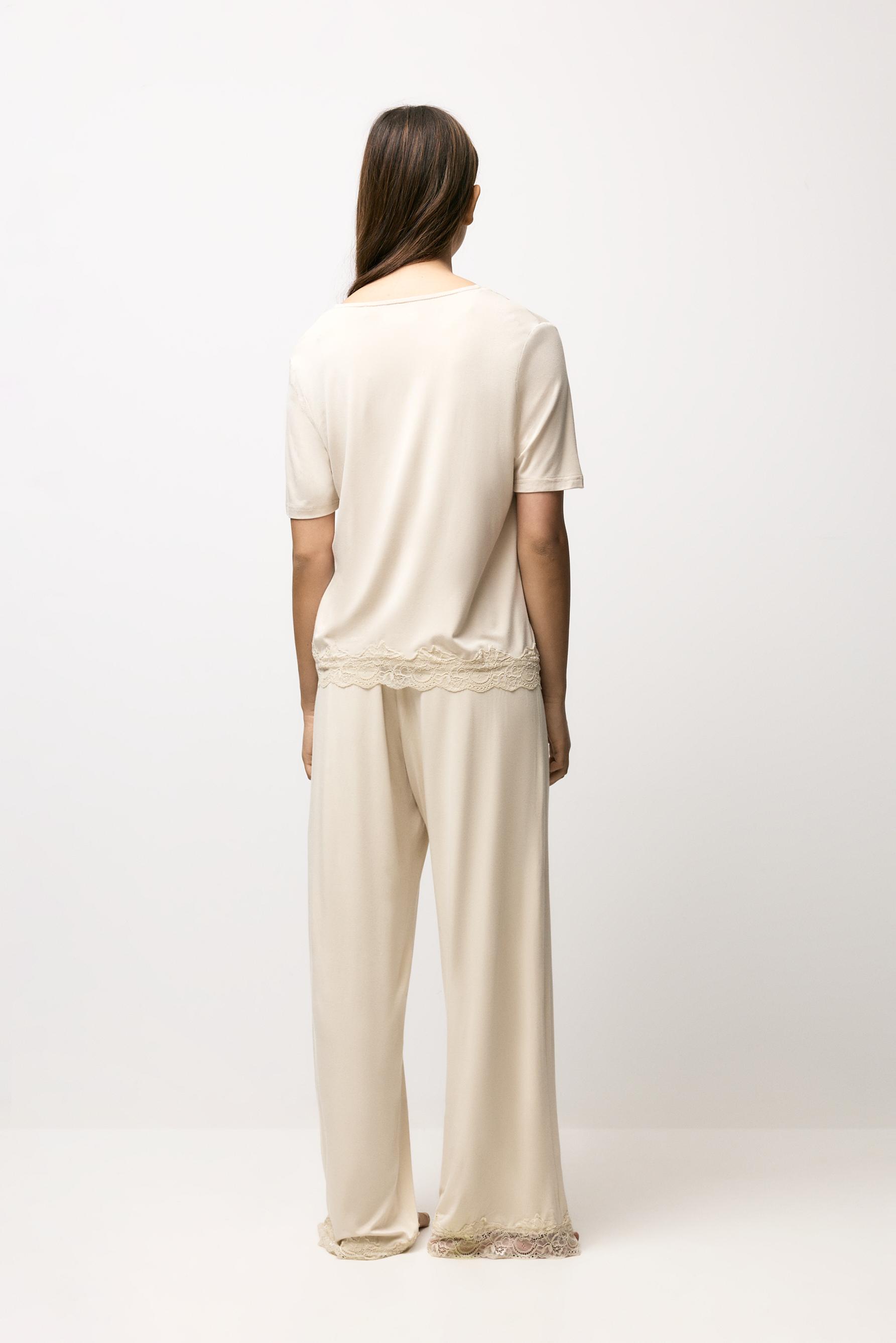 Flowing lace pyjamas — SAND