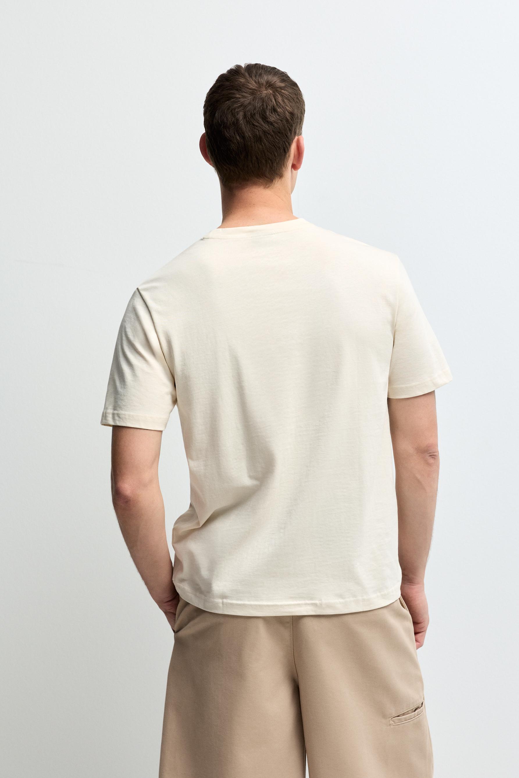 Text T-shirt — ECRU