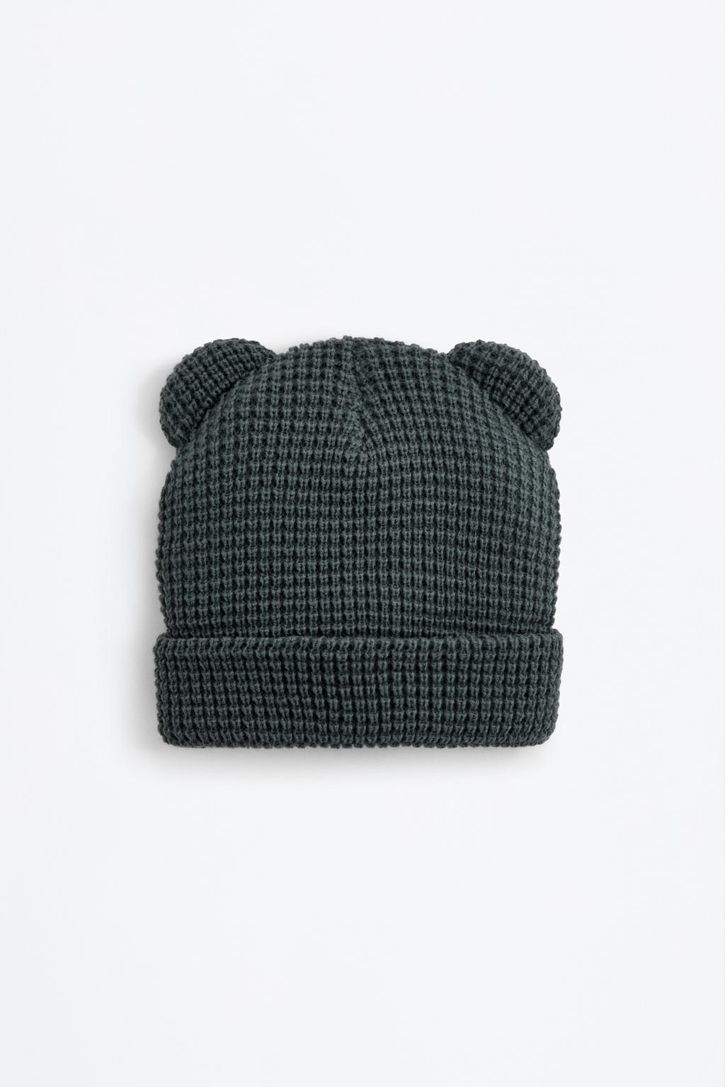 Waffle-knit hat with ears