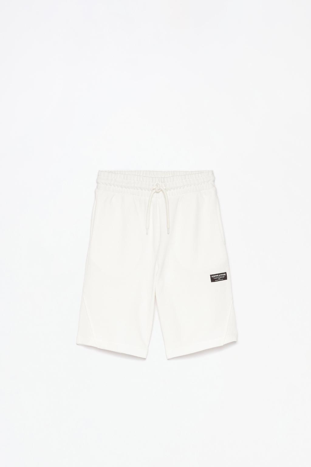 Calções bermuda jogger em piqué