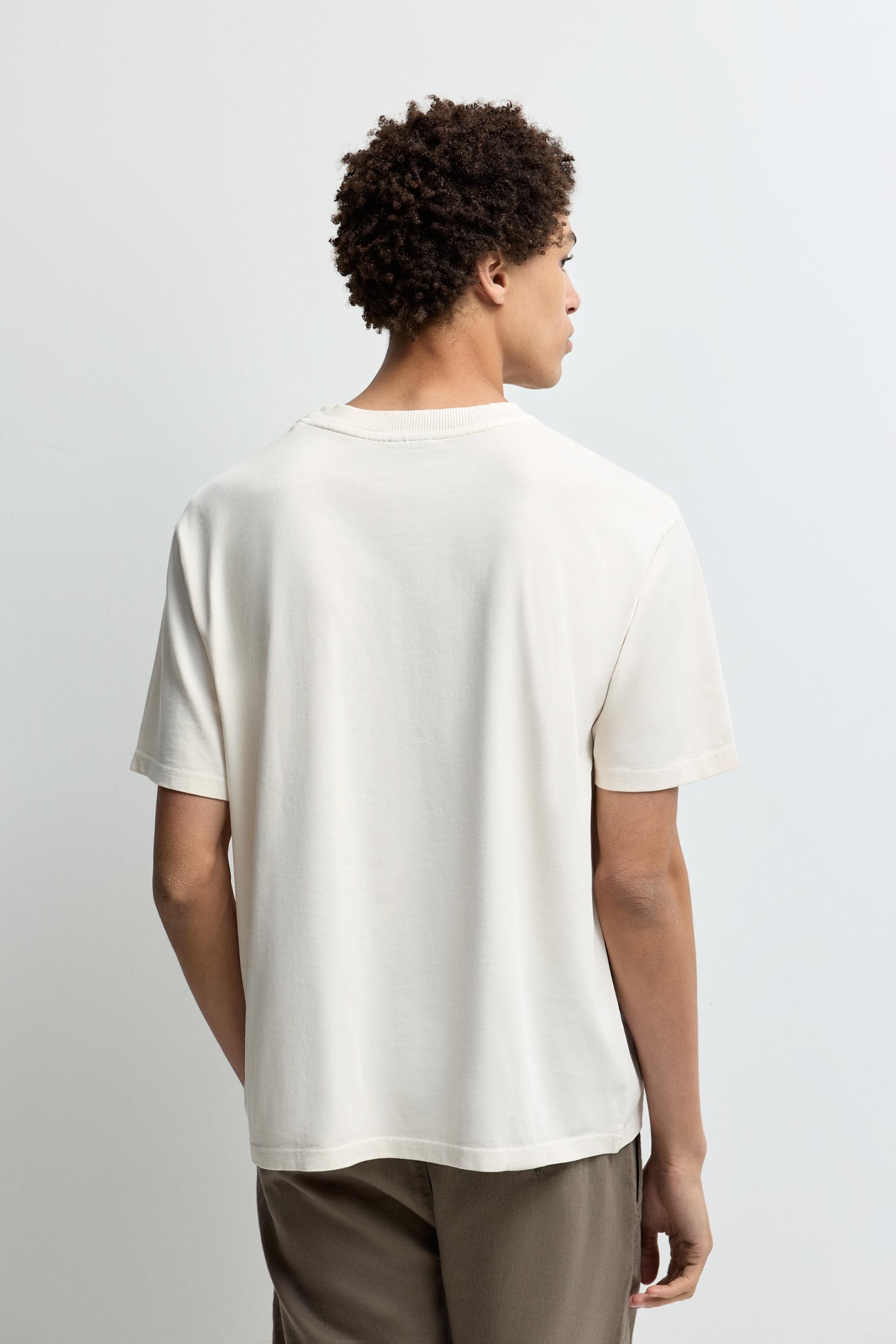 Slogan patch T-shirt — BUTTER