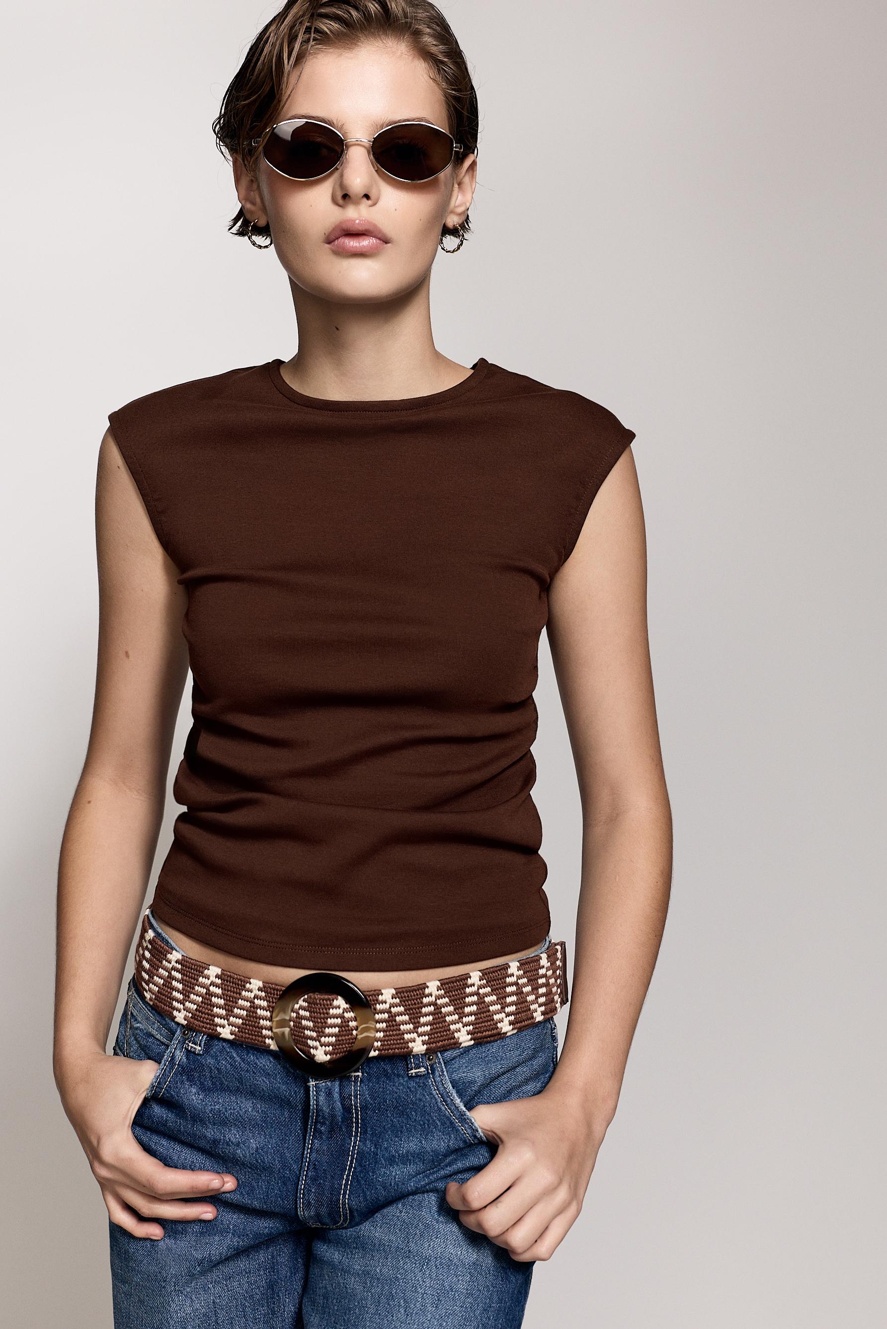 Gathered T-shirt — BROWN