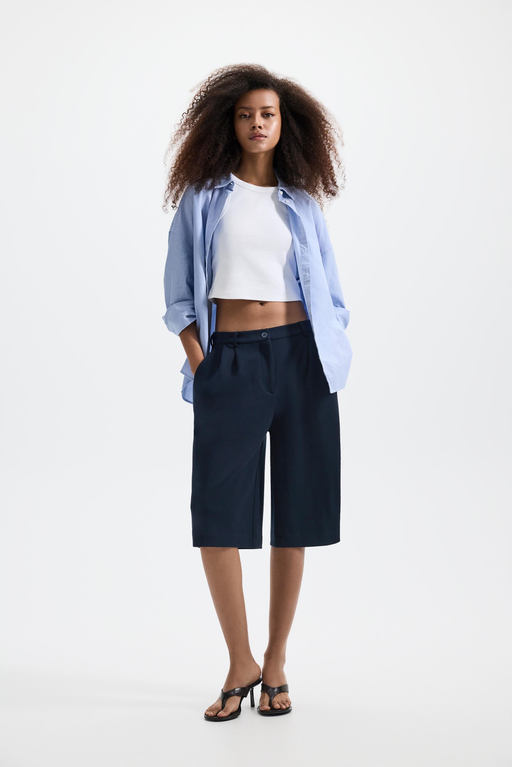 Flowing Bermuda shorts with pleats — DARK NAVY
