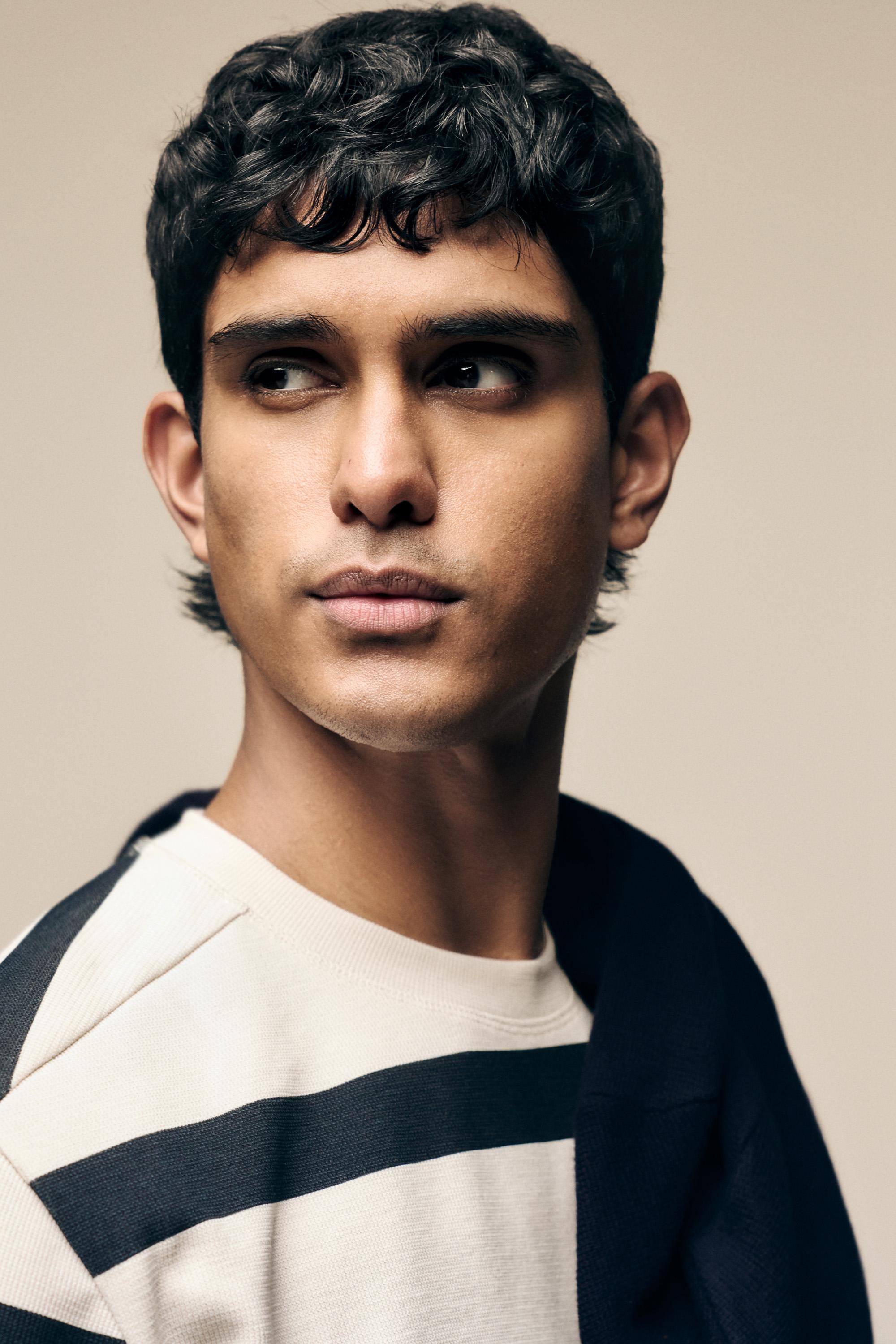Textured striped T-shirt — NAVY