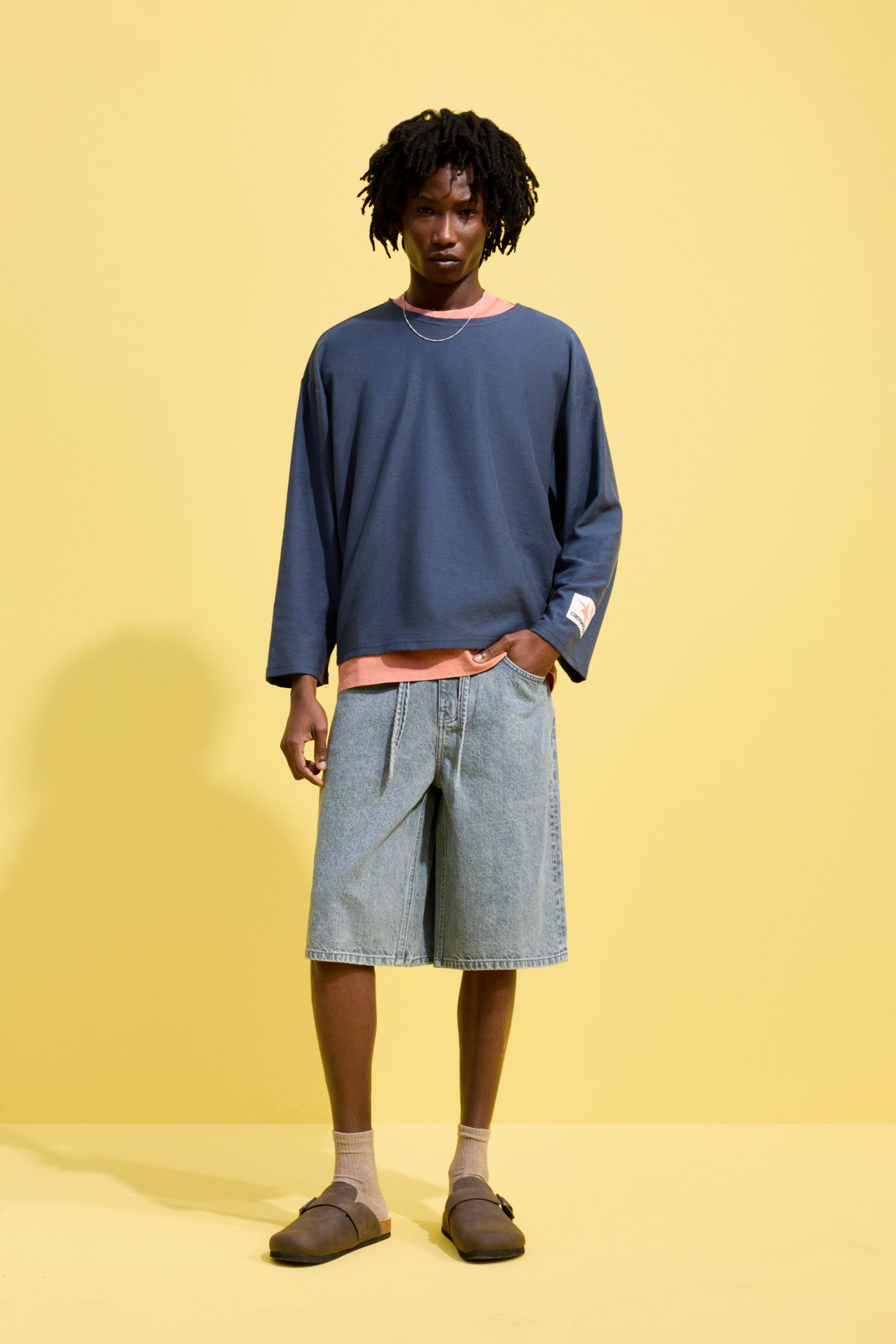 Textured patch T-shirt — FADED BLUE