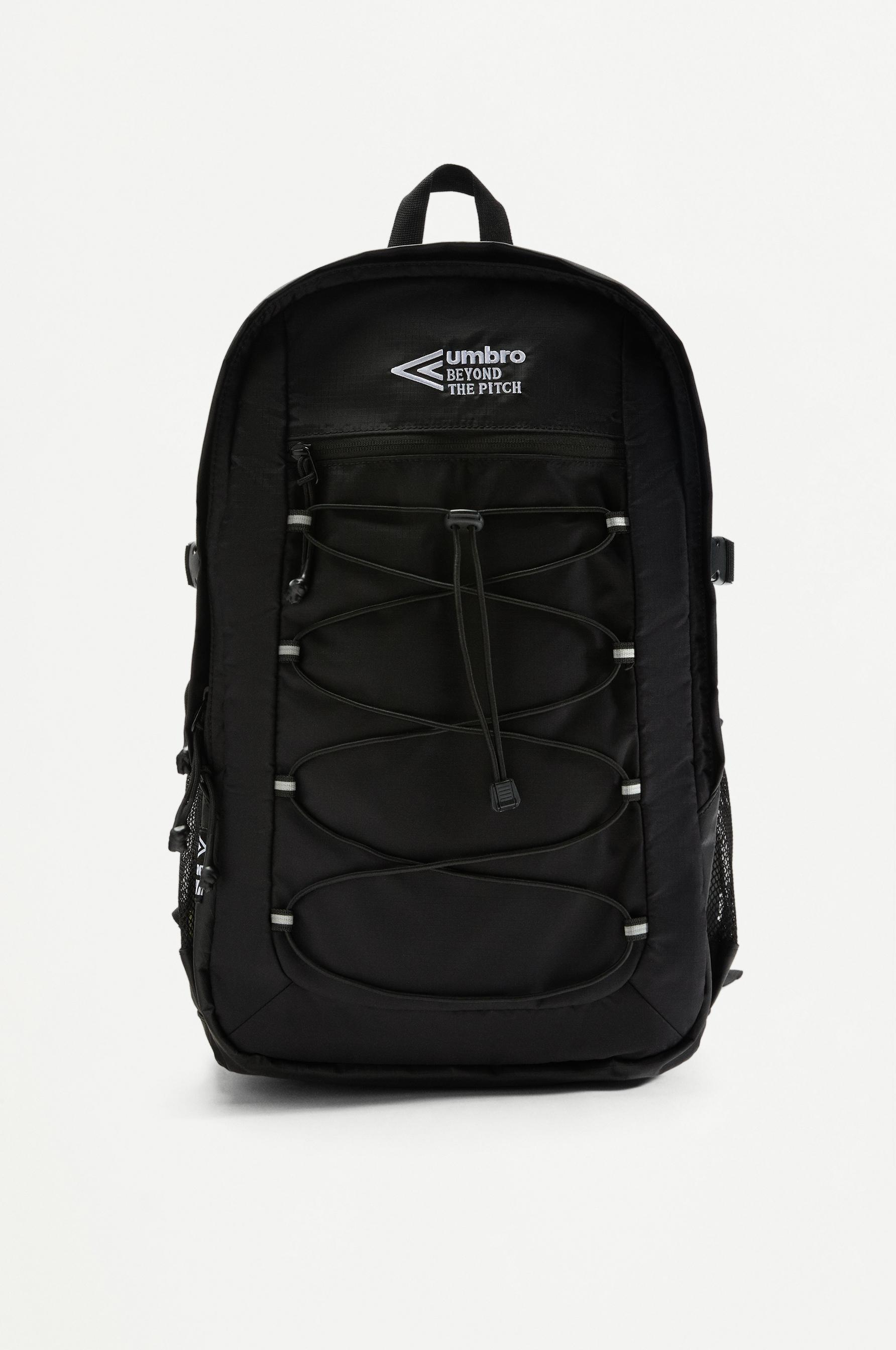 Mochila Umbro Beyond the pitch