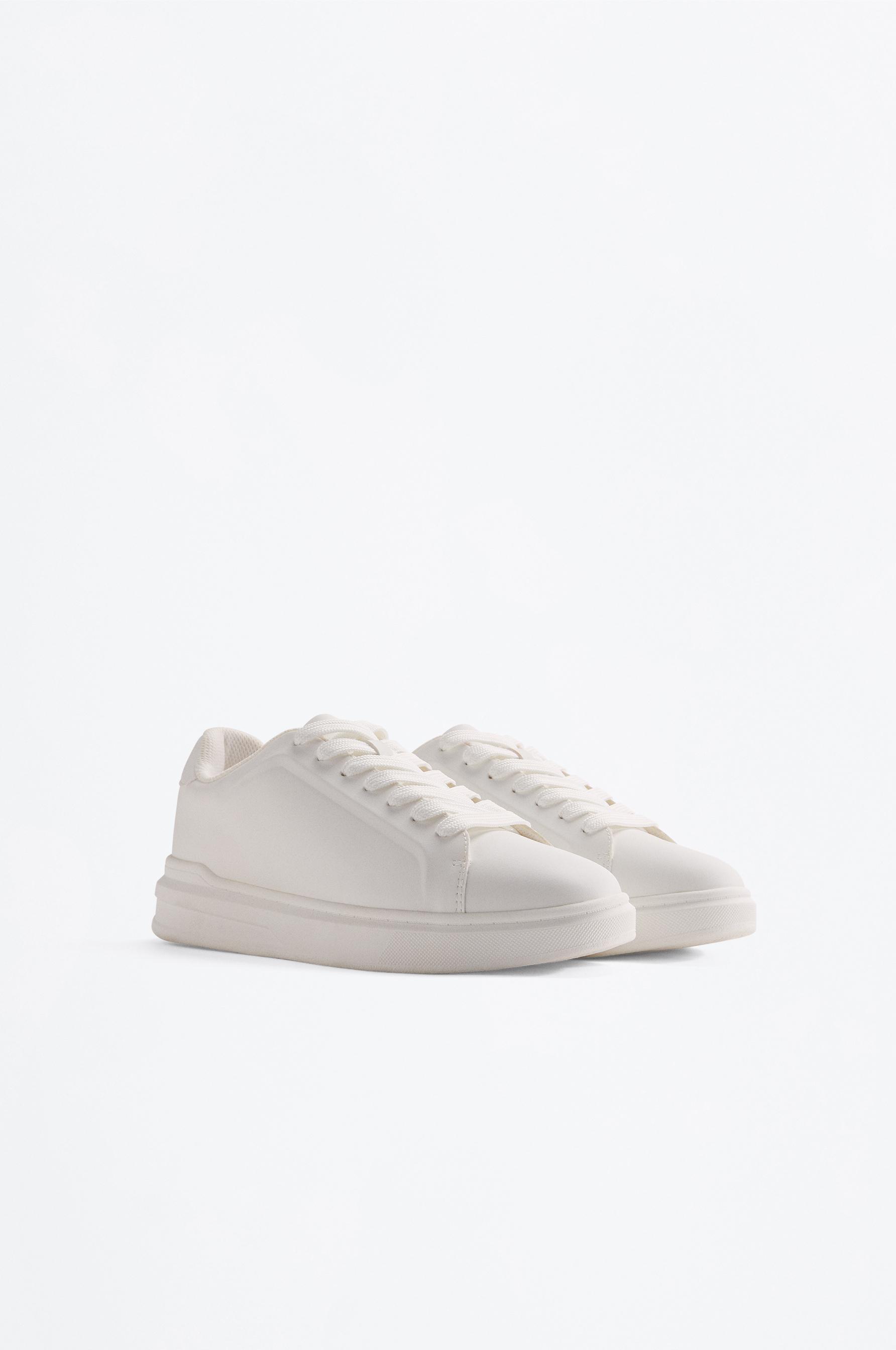 Casual sneakers — WHITE