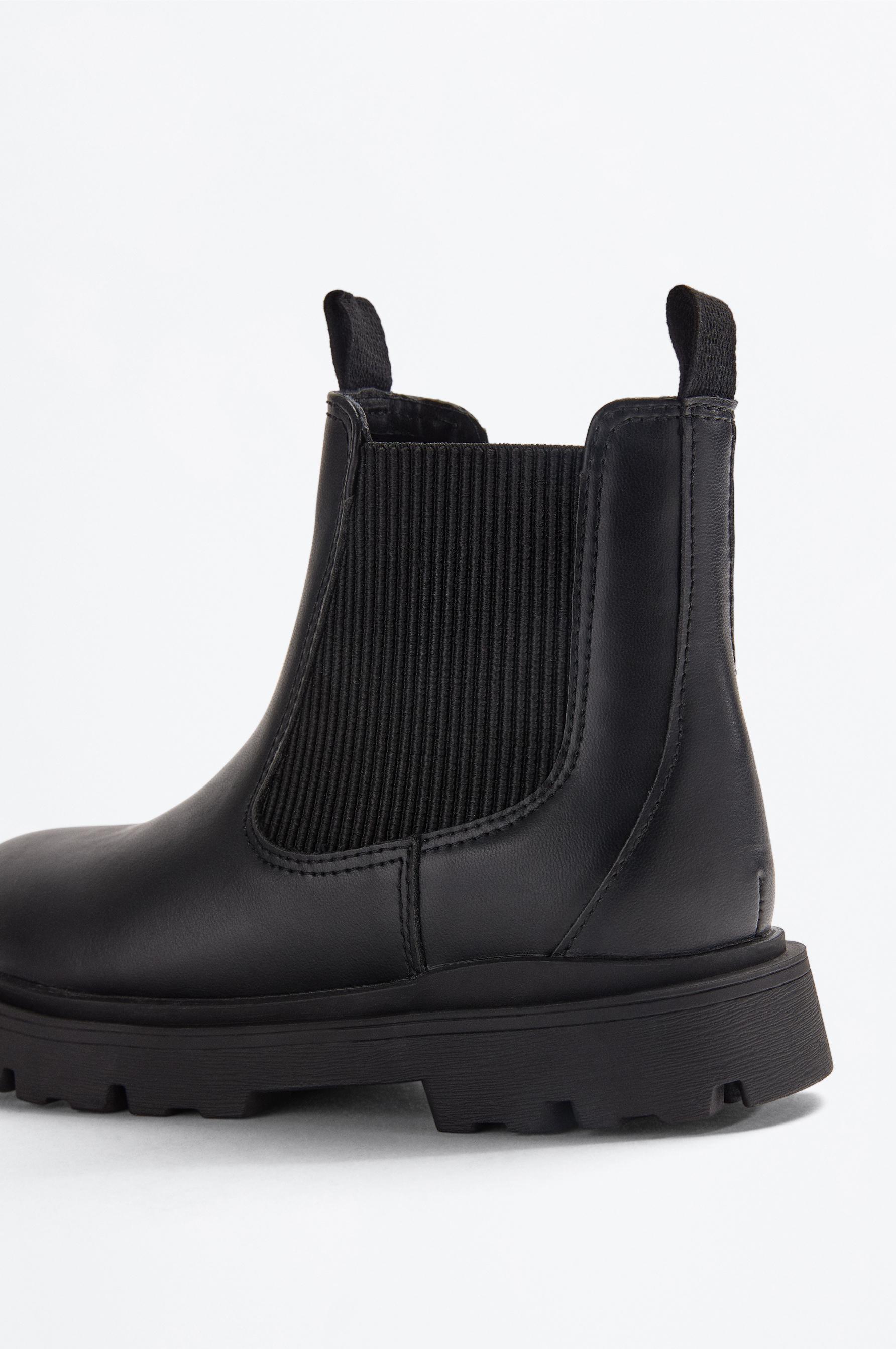 Chelsea boots — BLACK