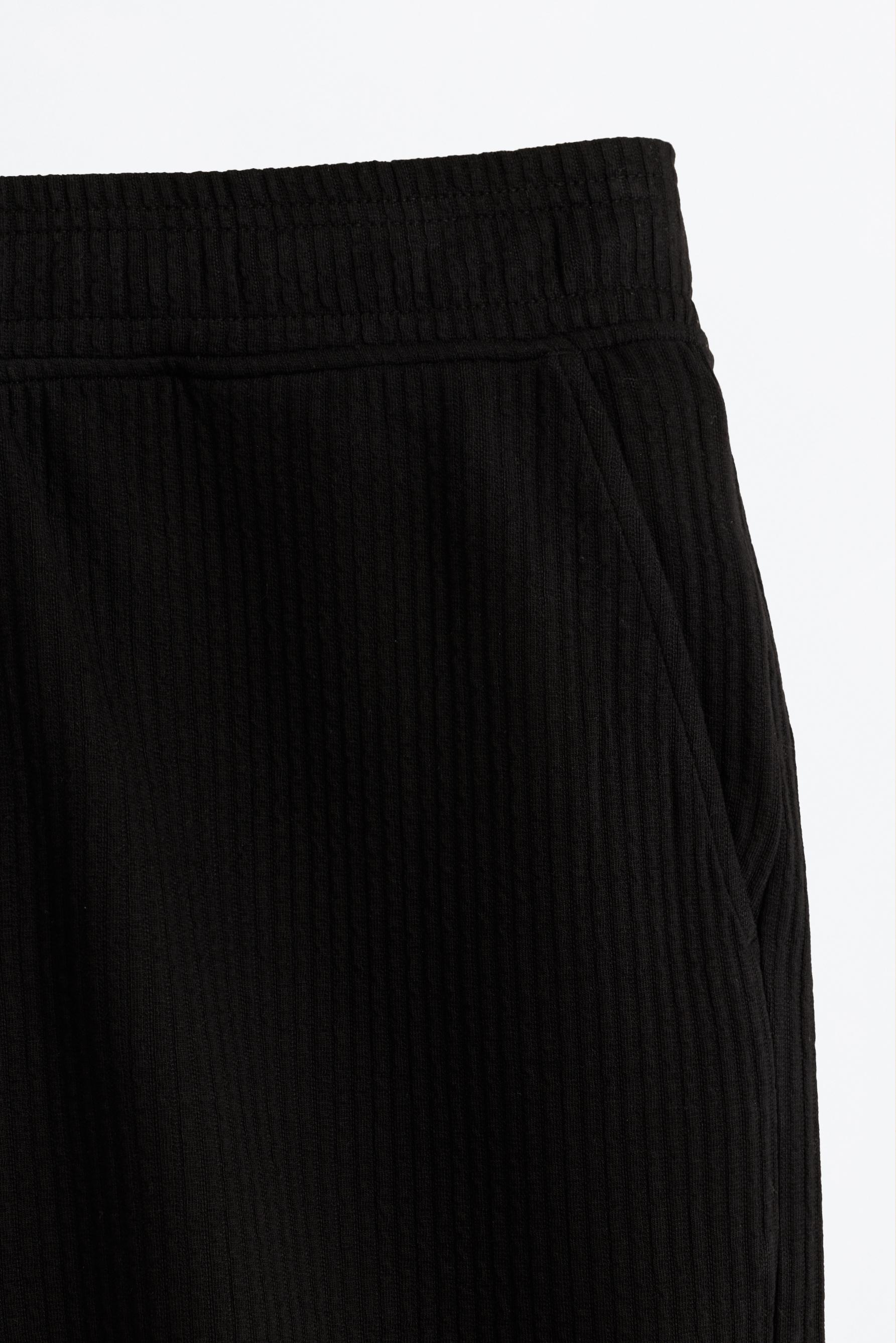 Textured tracksuit Bermuda shorts — BLACK