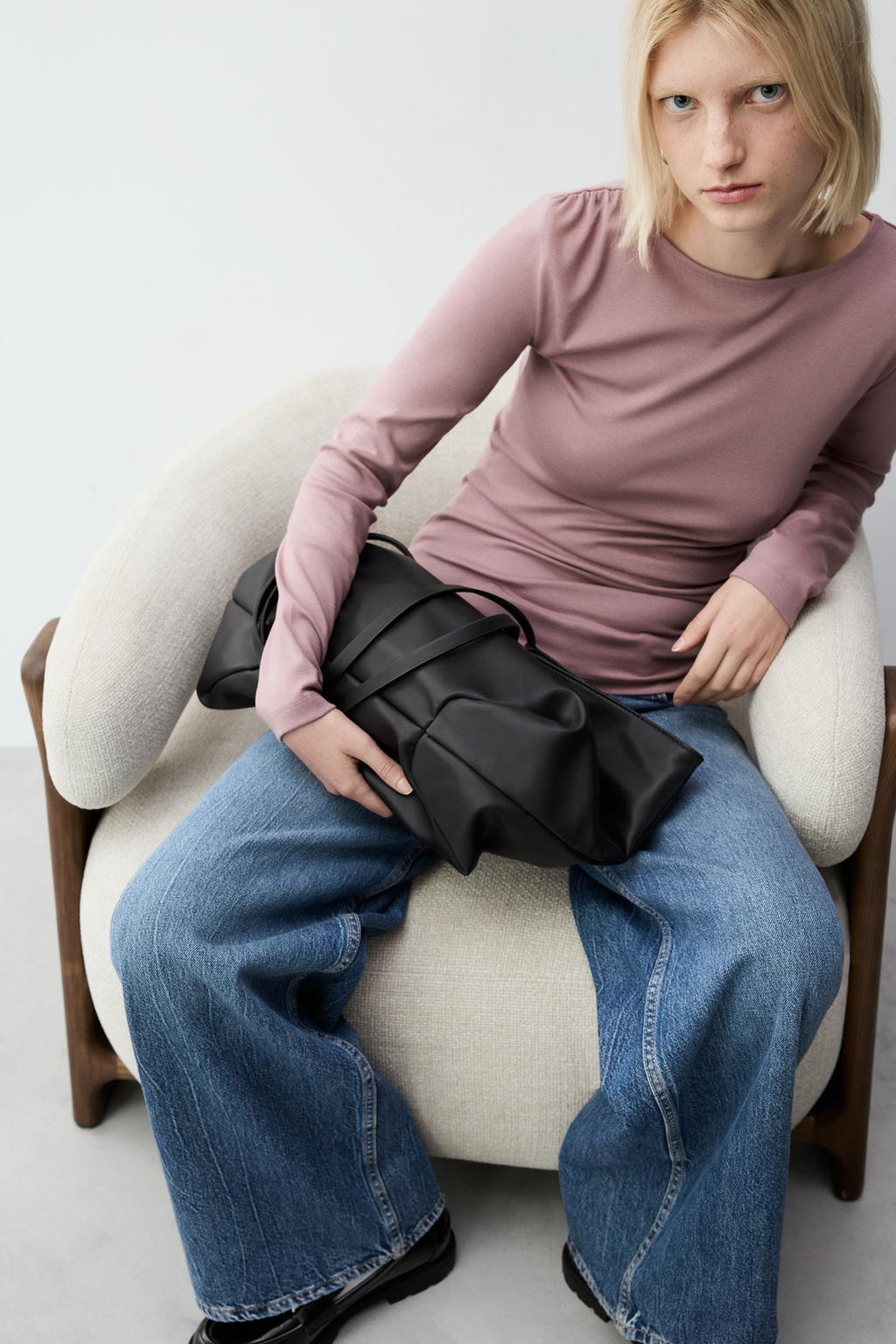 Camiseta básica frunces