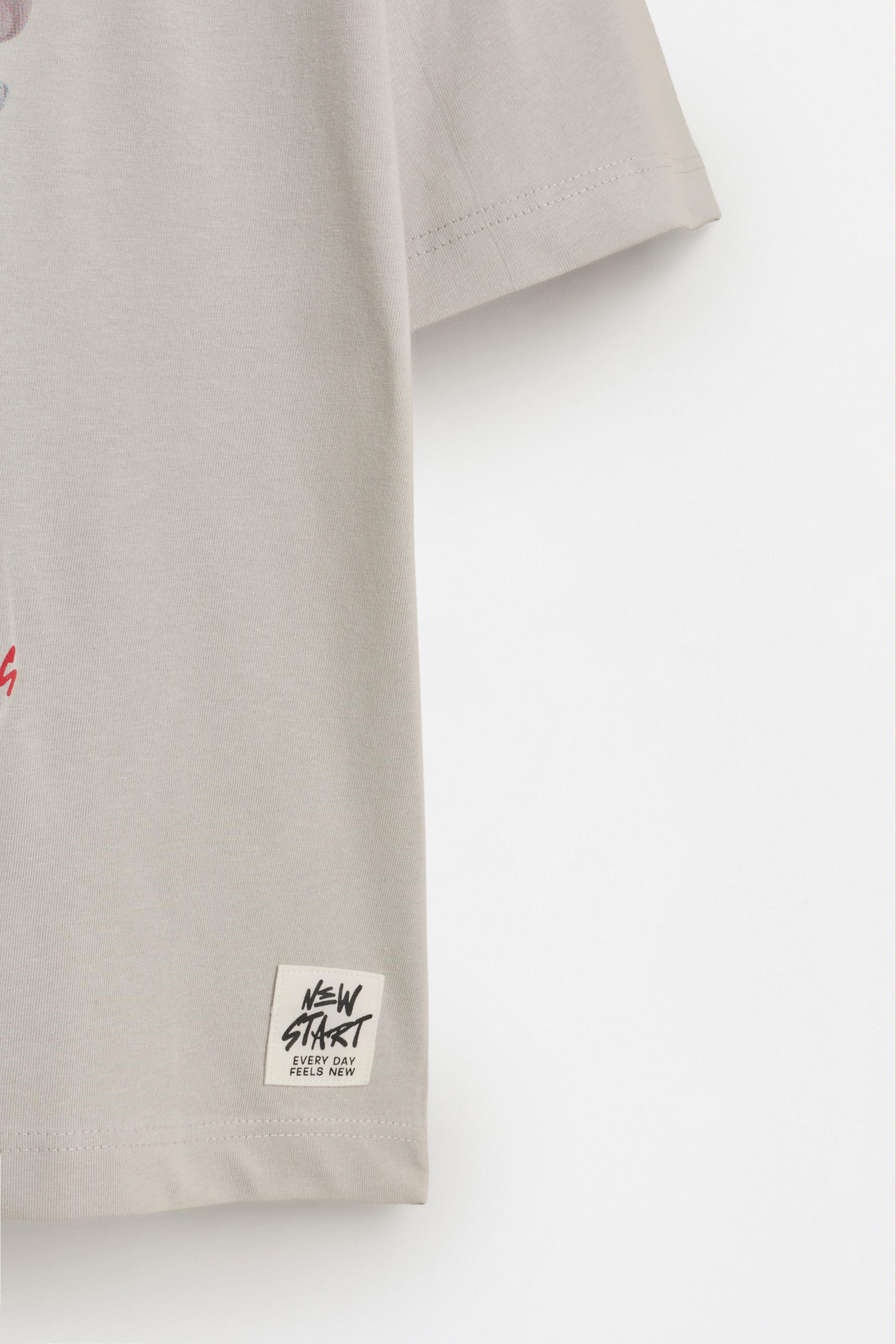 Graffiti print T-shirt — PALE GREY