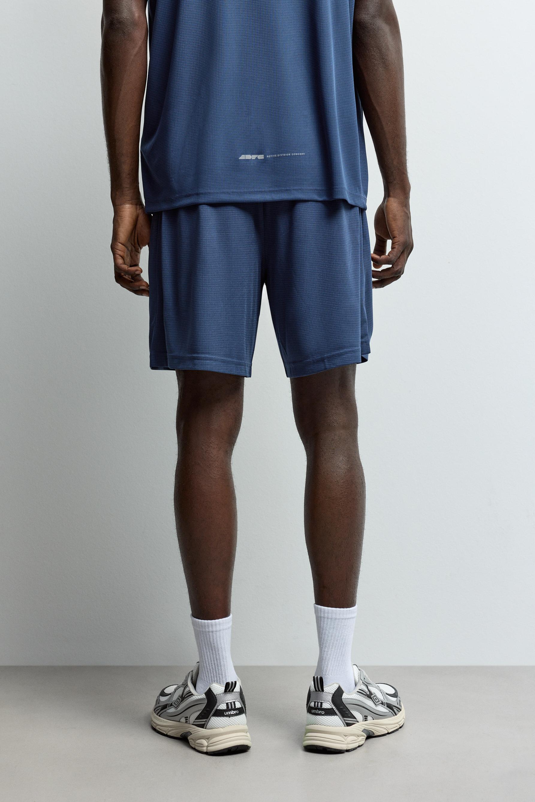Bermuda sports shorts — BLUE