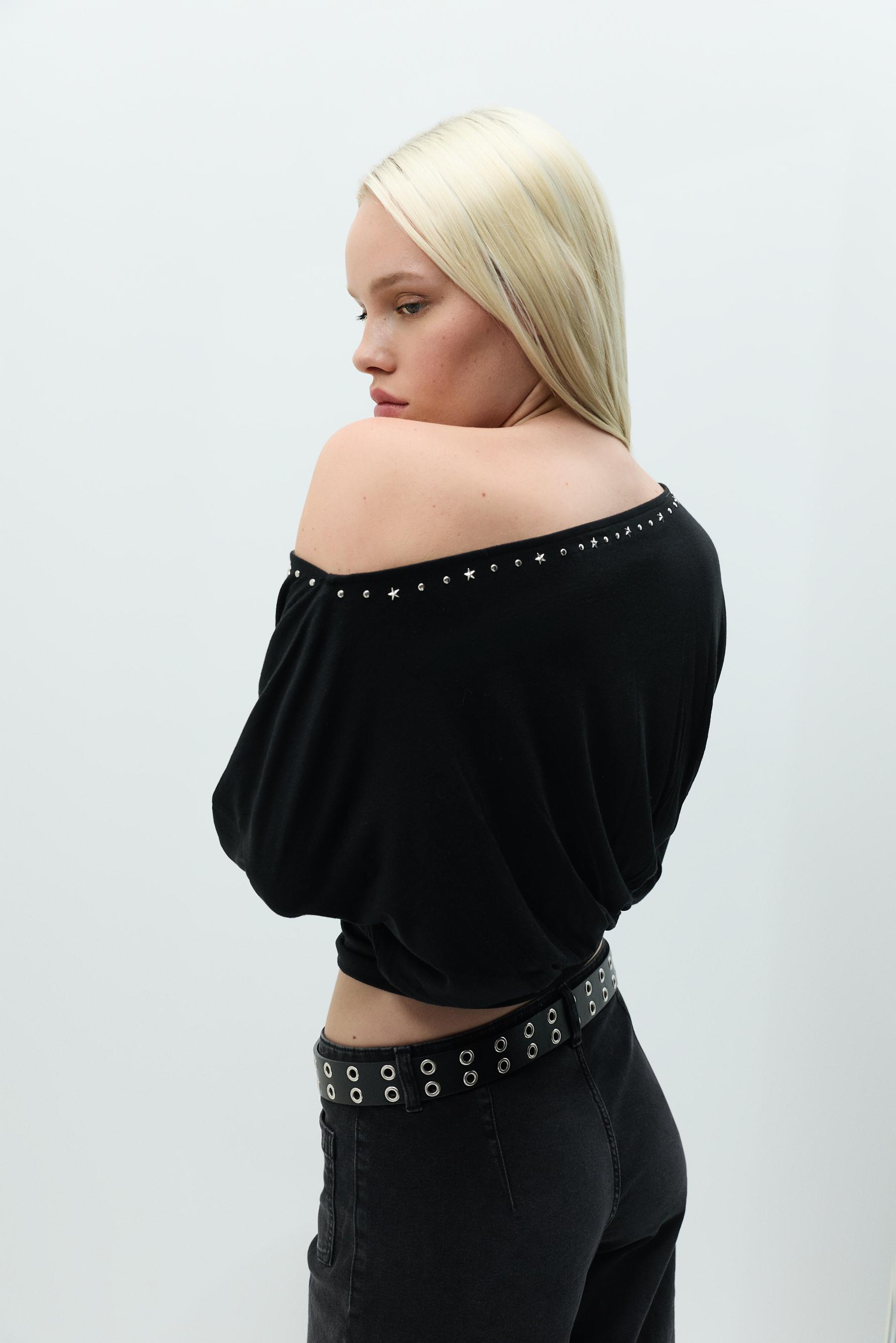 Drop-shoulder T-shirt — BLACK