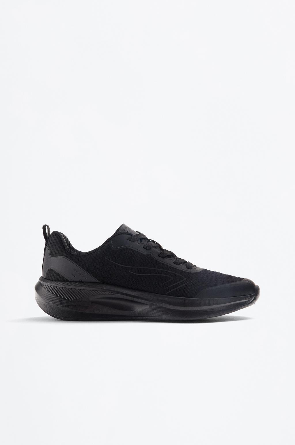 Chunky sole sneakers