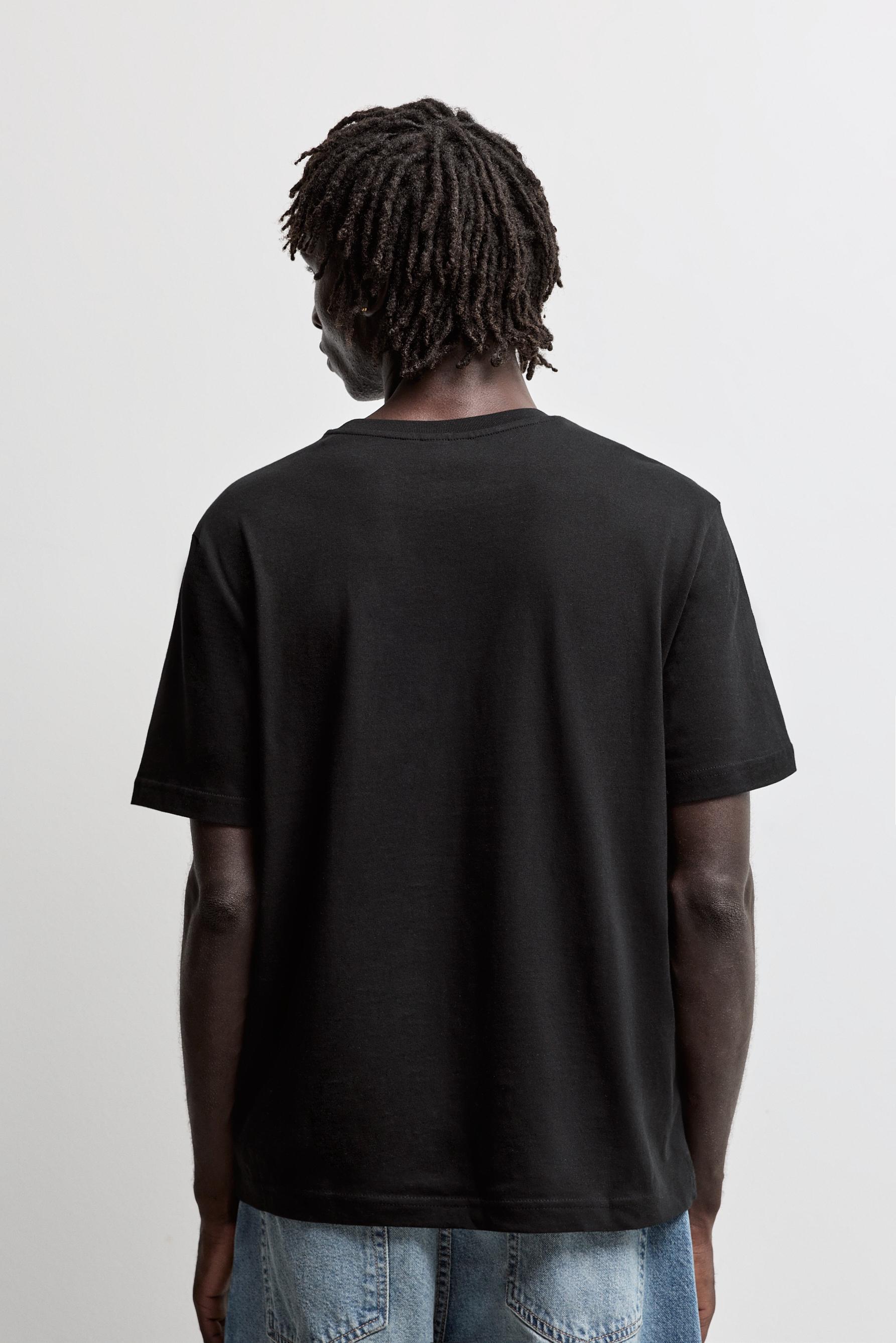 Printed T-shirt — BLACK