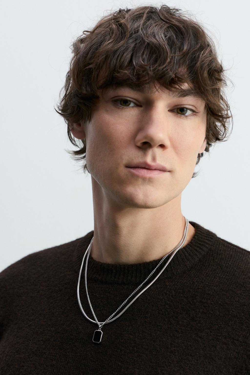 Metal necklace and chain