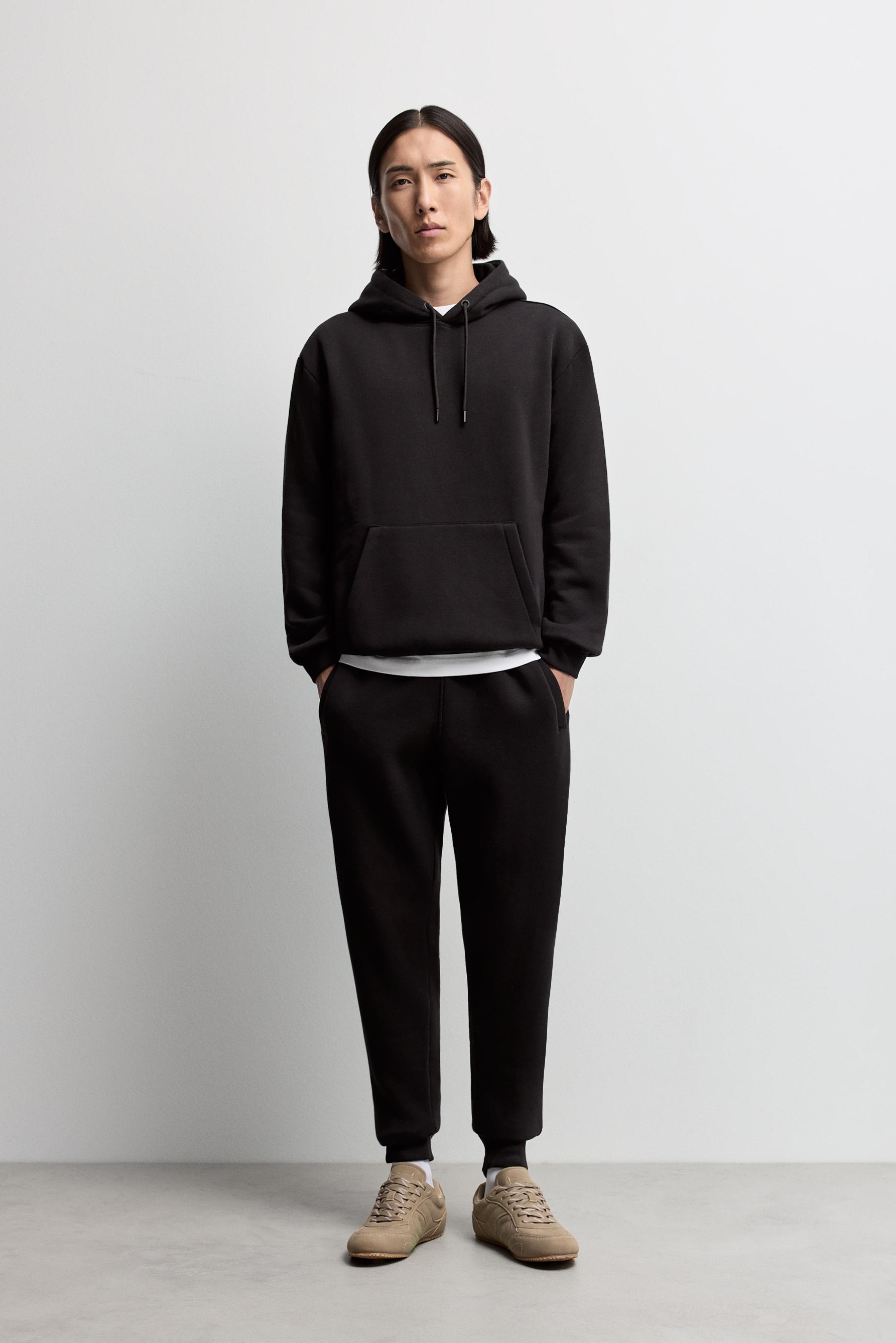 Basic hoodie — BLACK