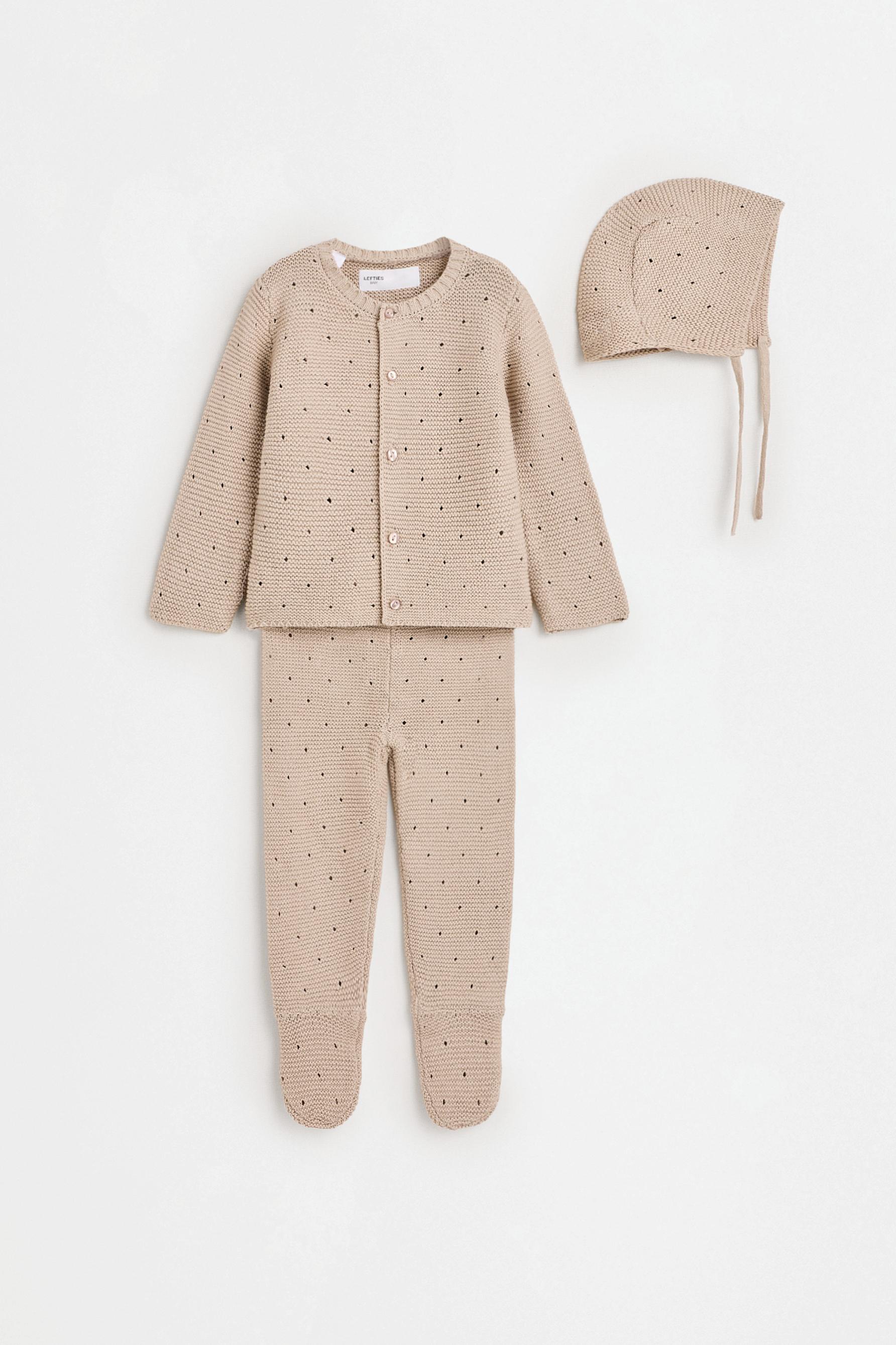 Set de punto chaqueta, polaina y gorrito