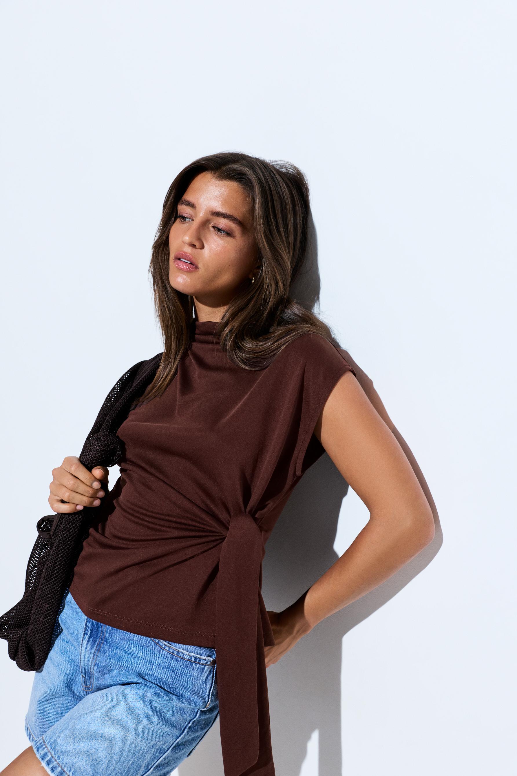 Flowing tie-detail T-shirt — CHOCOLATE
